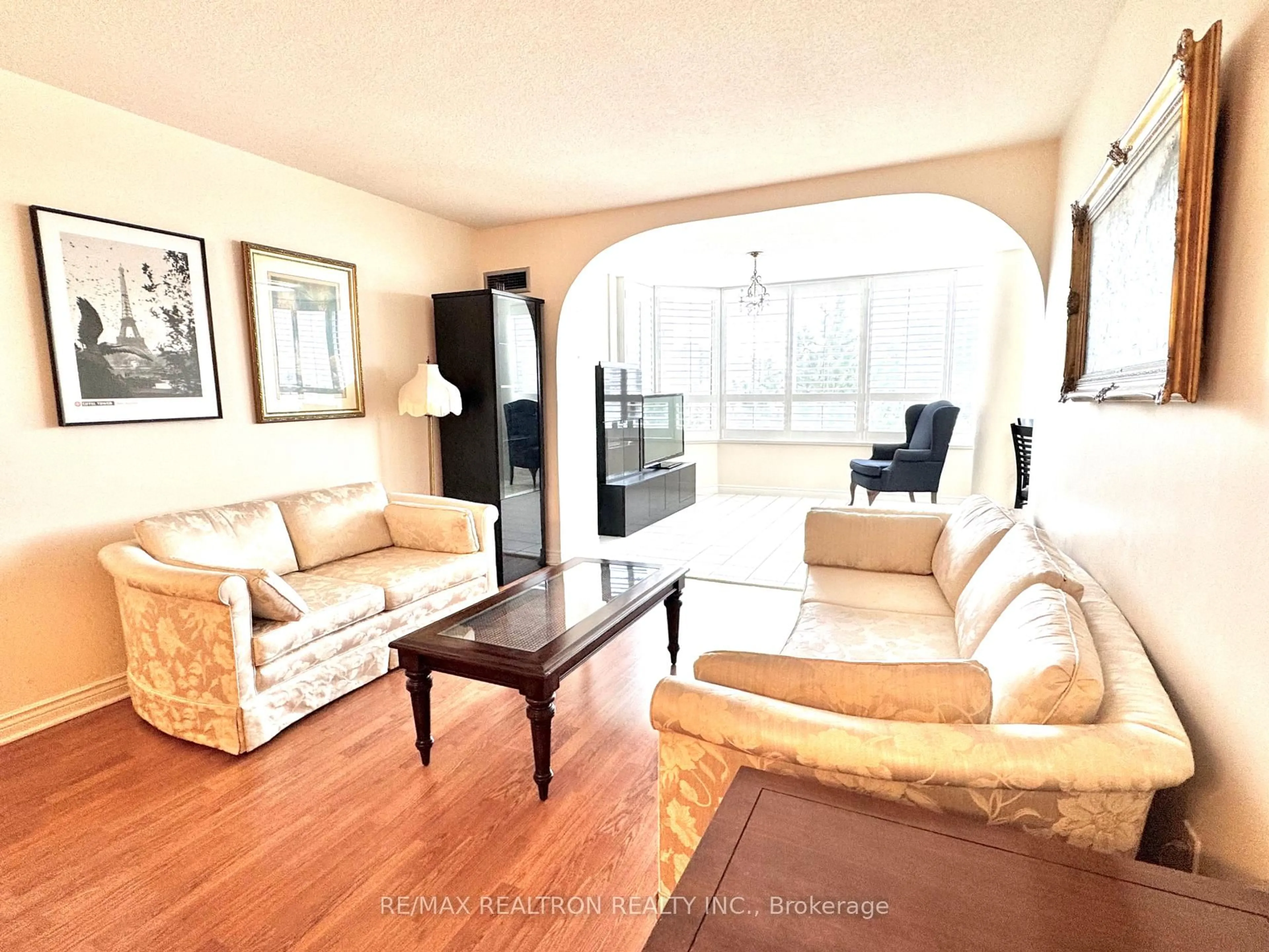 Living room with furniture, unknown for 7 Townsgate Dr #502, Vaughan Ontario L4J 7Z9