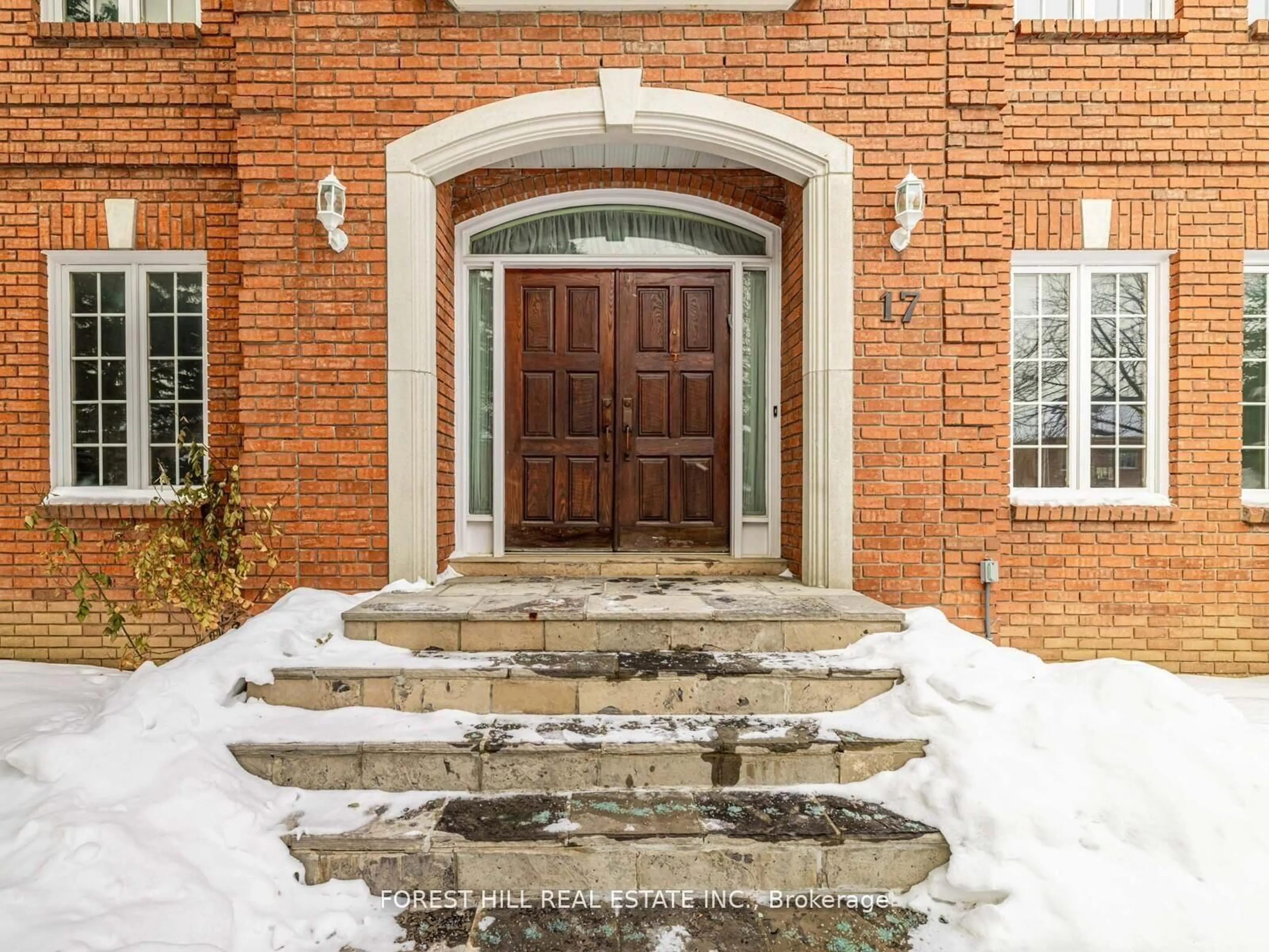 Unknown for 17 Dunloe Rd, Richmond Hill Ontario L4B 2H6