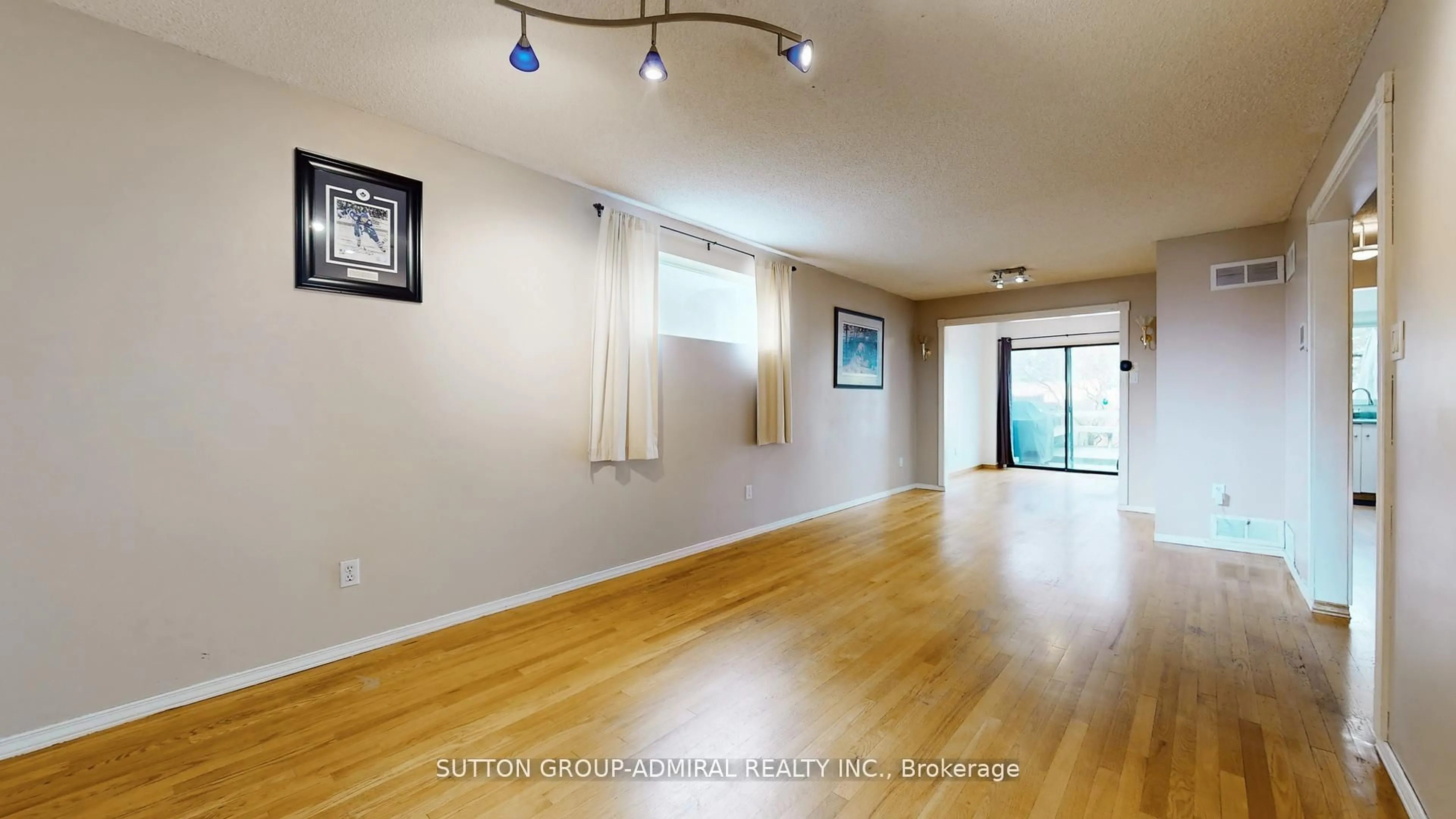 A pic of a room for 93 Patrice Cres, Vaughan Ontario L4J 4Z2