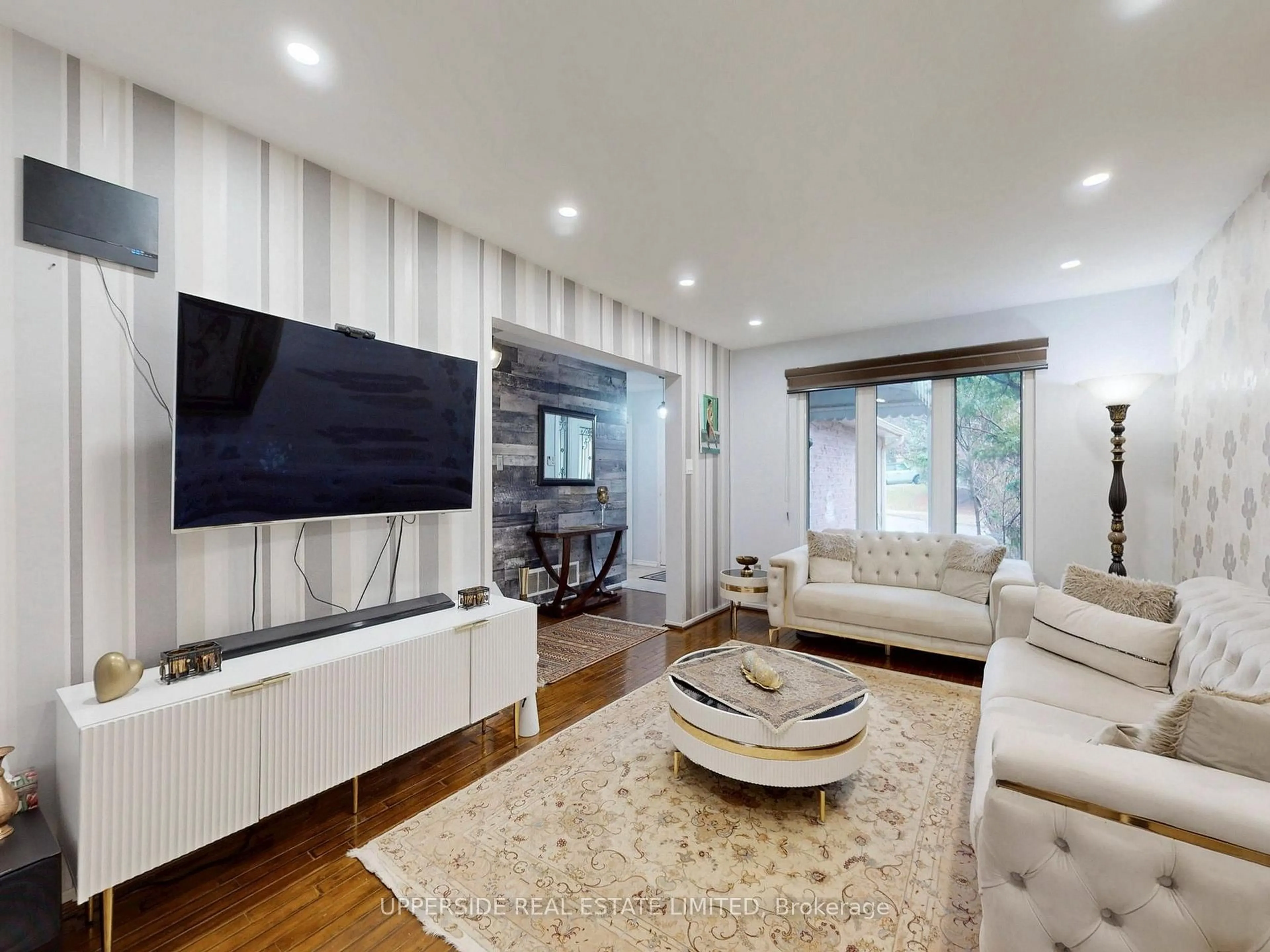 Living room with furniture, unknown for 64 Colleen St, Vaughan Ontario L4J 5G6