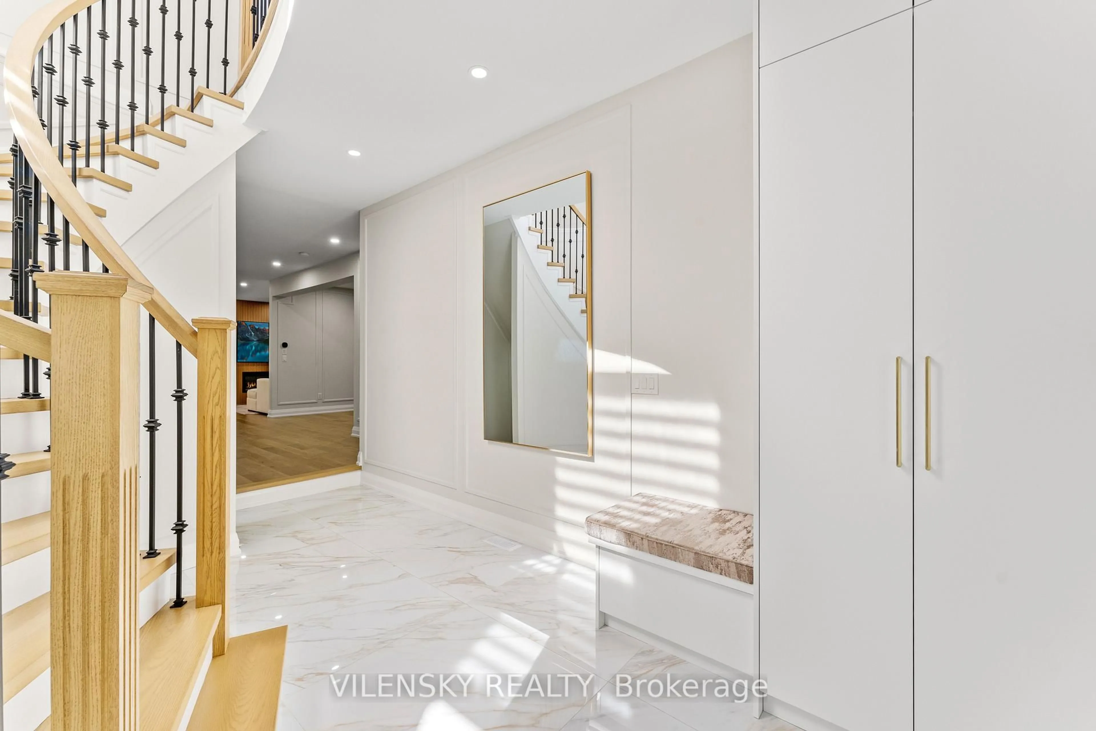Indoor entryway for 68 Alex Black St, Vaughan Ontario L6A 0V5