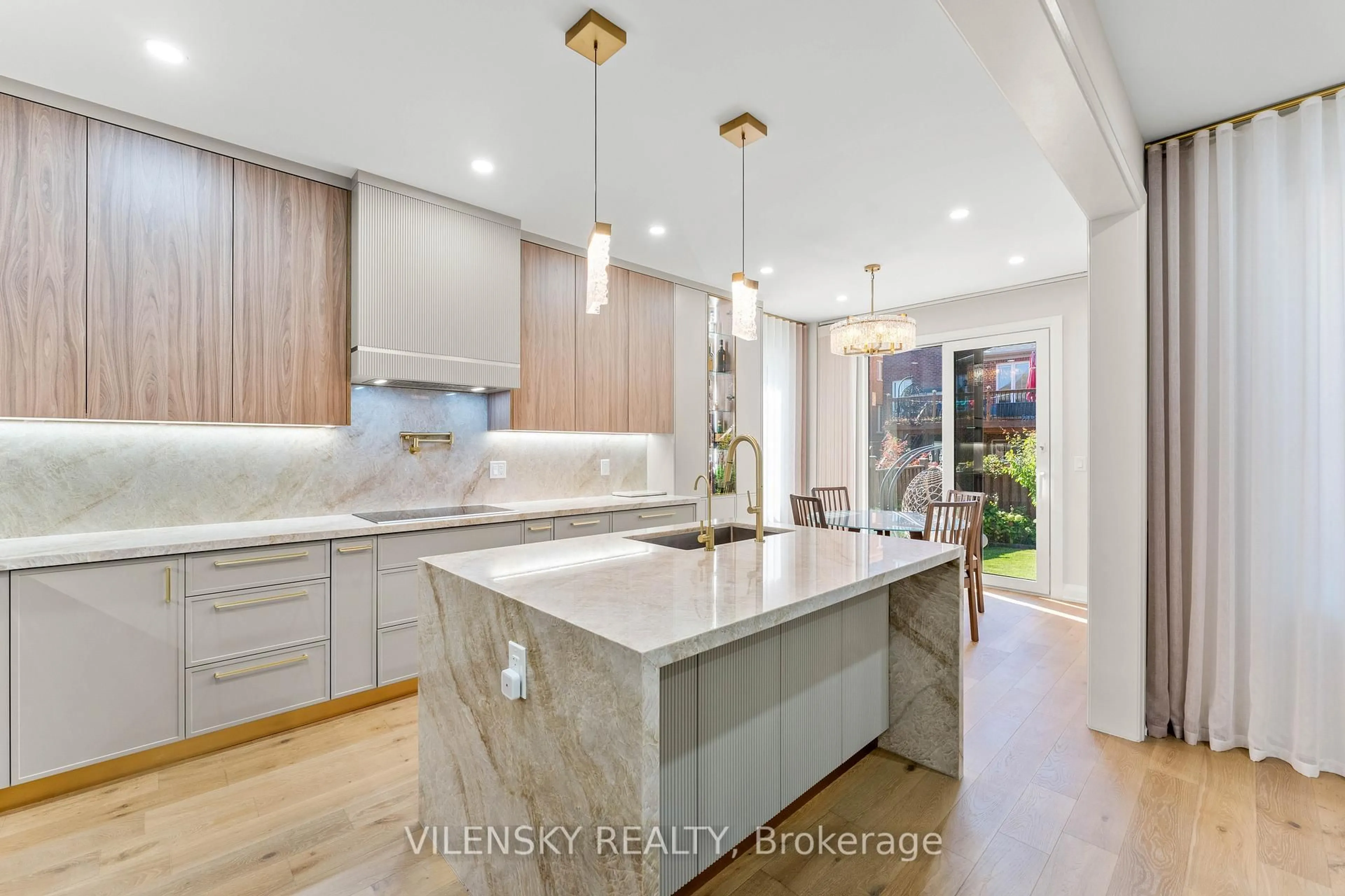 Open concept kitchen, unknown for 68 Alex Black St, Vaughan Ontario L6A 0V5