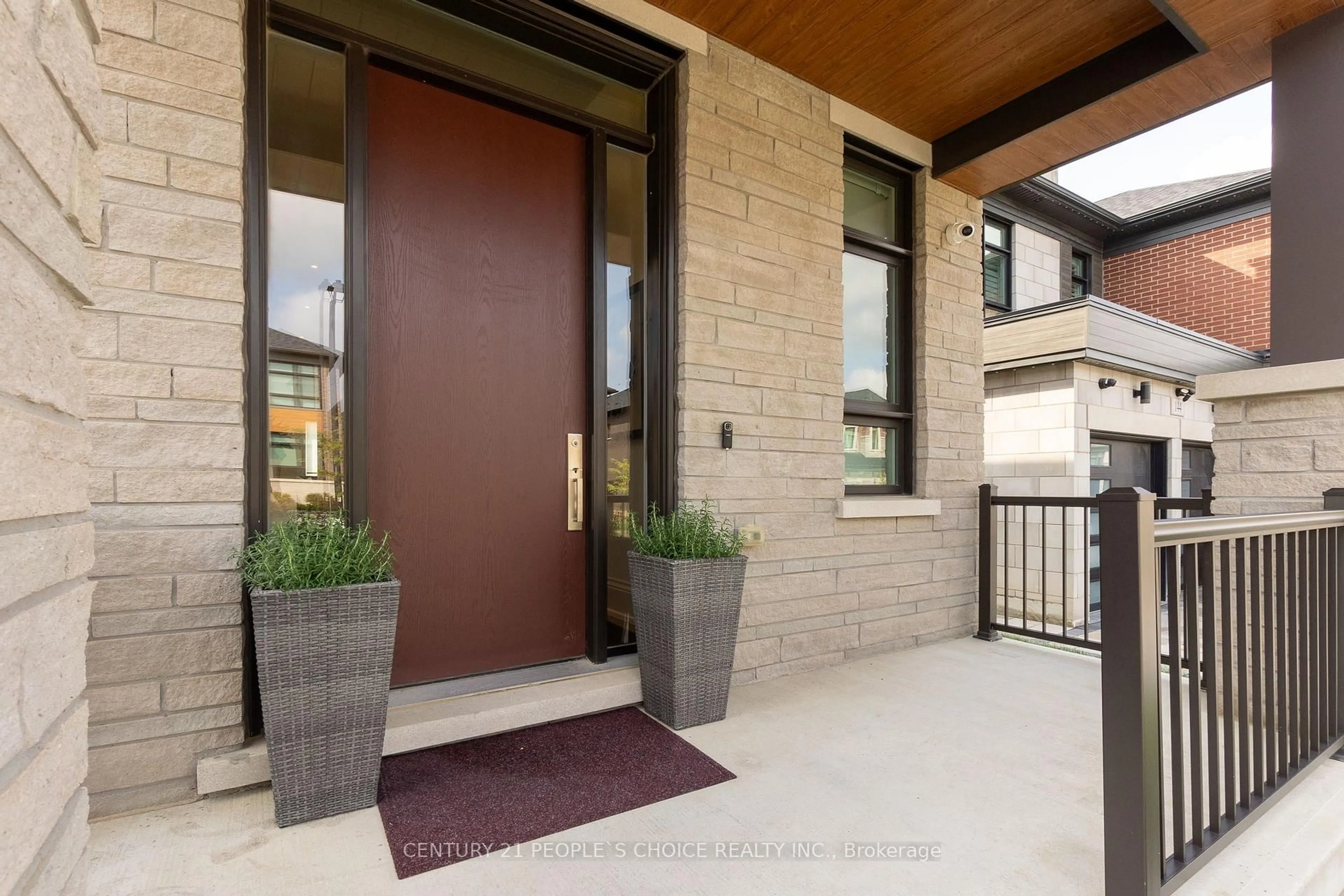 Indoor entryway for 140 Wainfleet Cres, Vaughan Ontario L4L 1A6