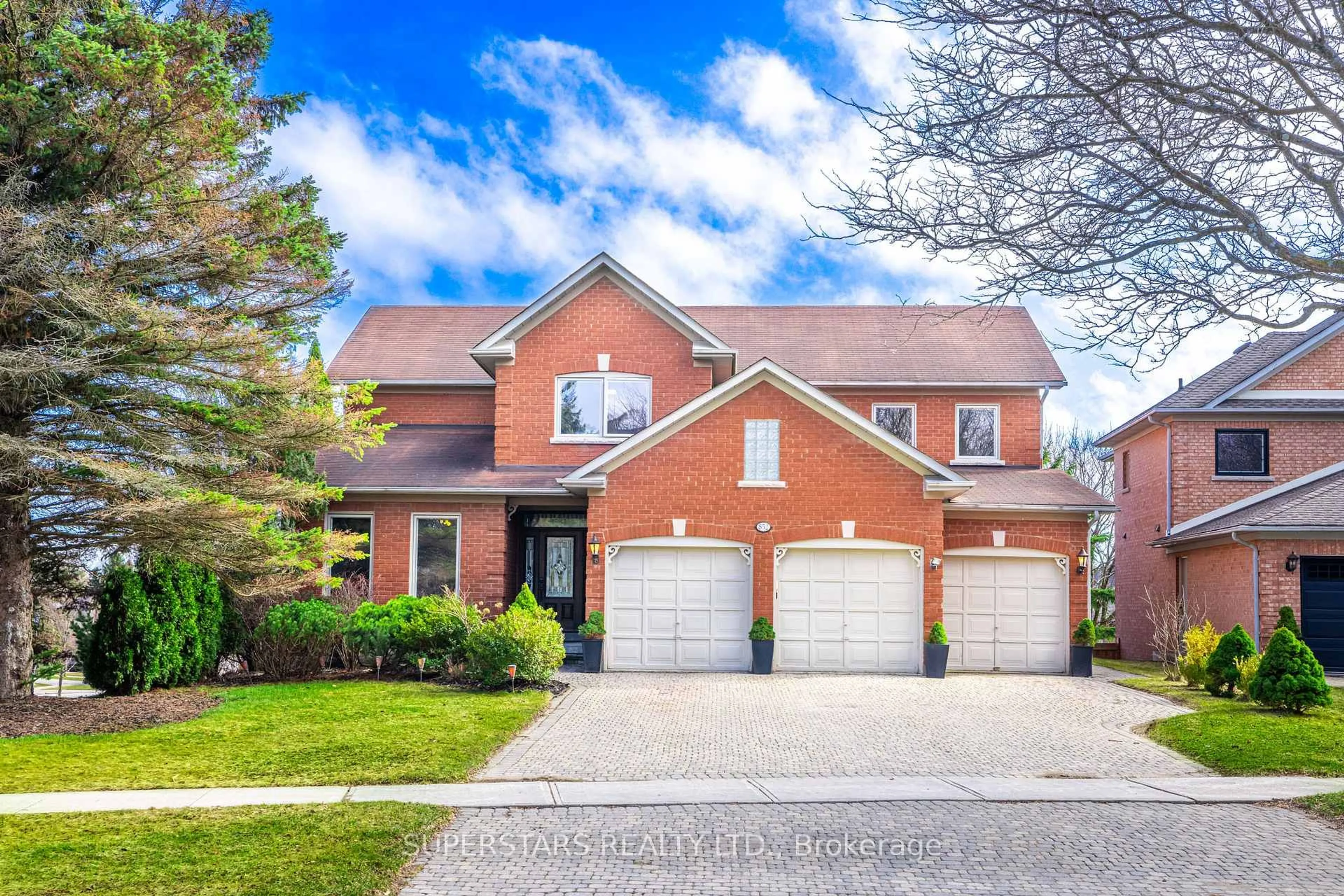 Home with brick exterior material, street for 852 Norwick Rd, Newmarket Ontario L3X 1K8