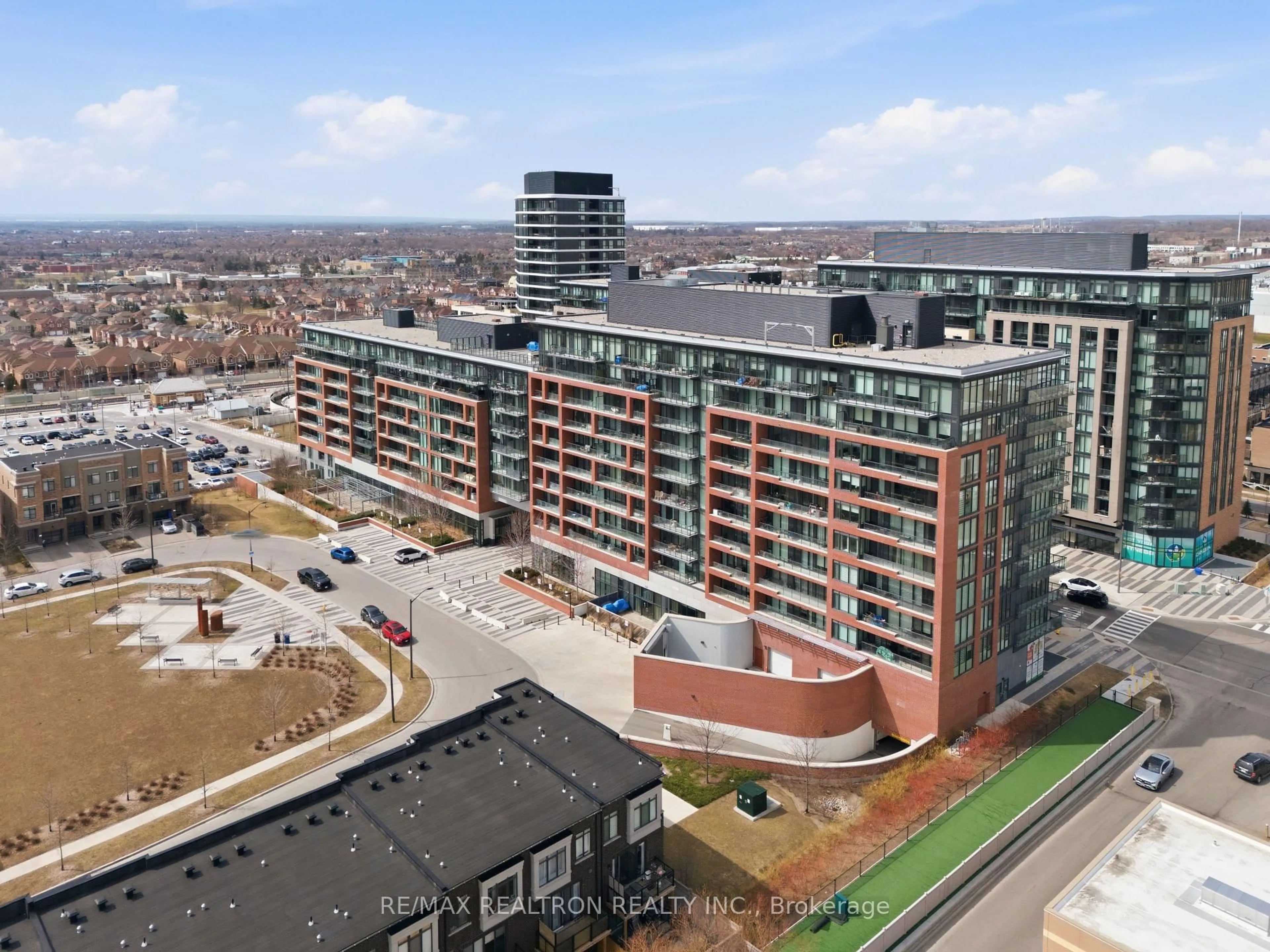 A pic from outside/outdoor area/front of a property/back of a property/a pic from drone, city buildings view from balcony for 99 Eagle Rock Way #305, Vaughan Ontario L6A 5A7