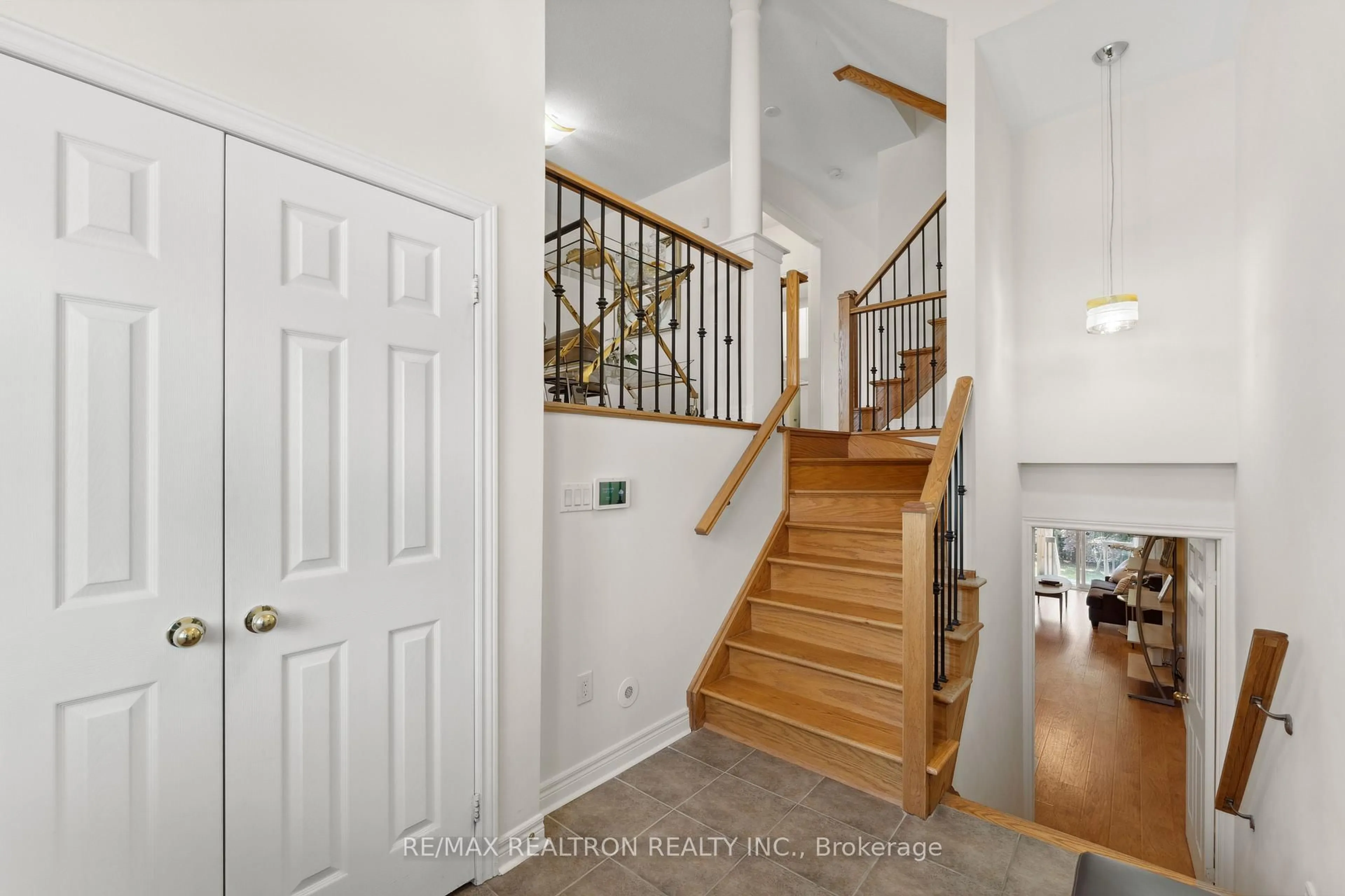 Unknown for 57 Littleriver Crt, Vaughan Ontario L6A 0K4