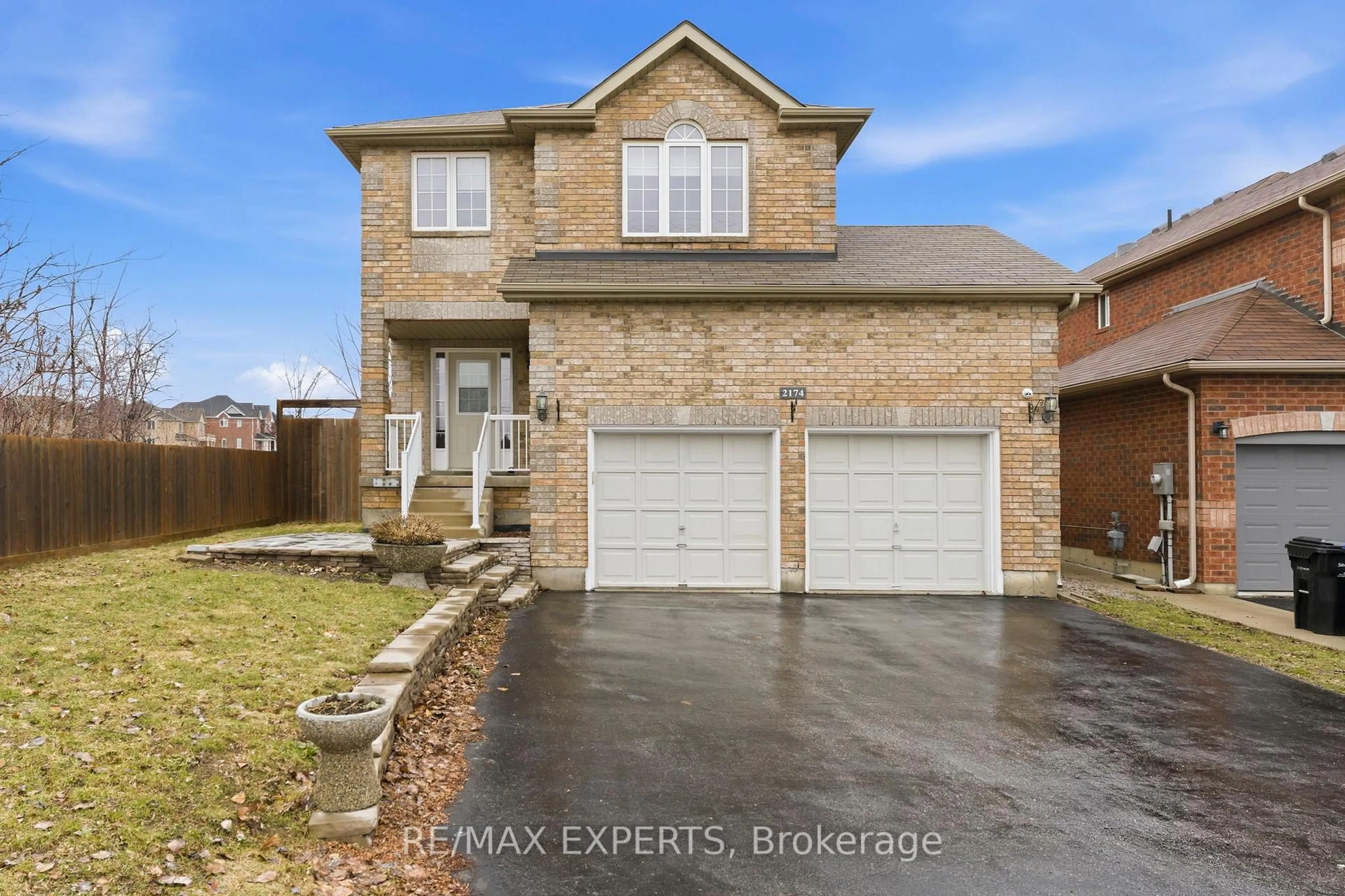 Home with brick exterior material, street for 2174 Taggart Crt, Innisfil Ontario L9S 0C4