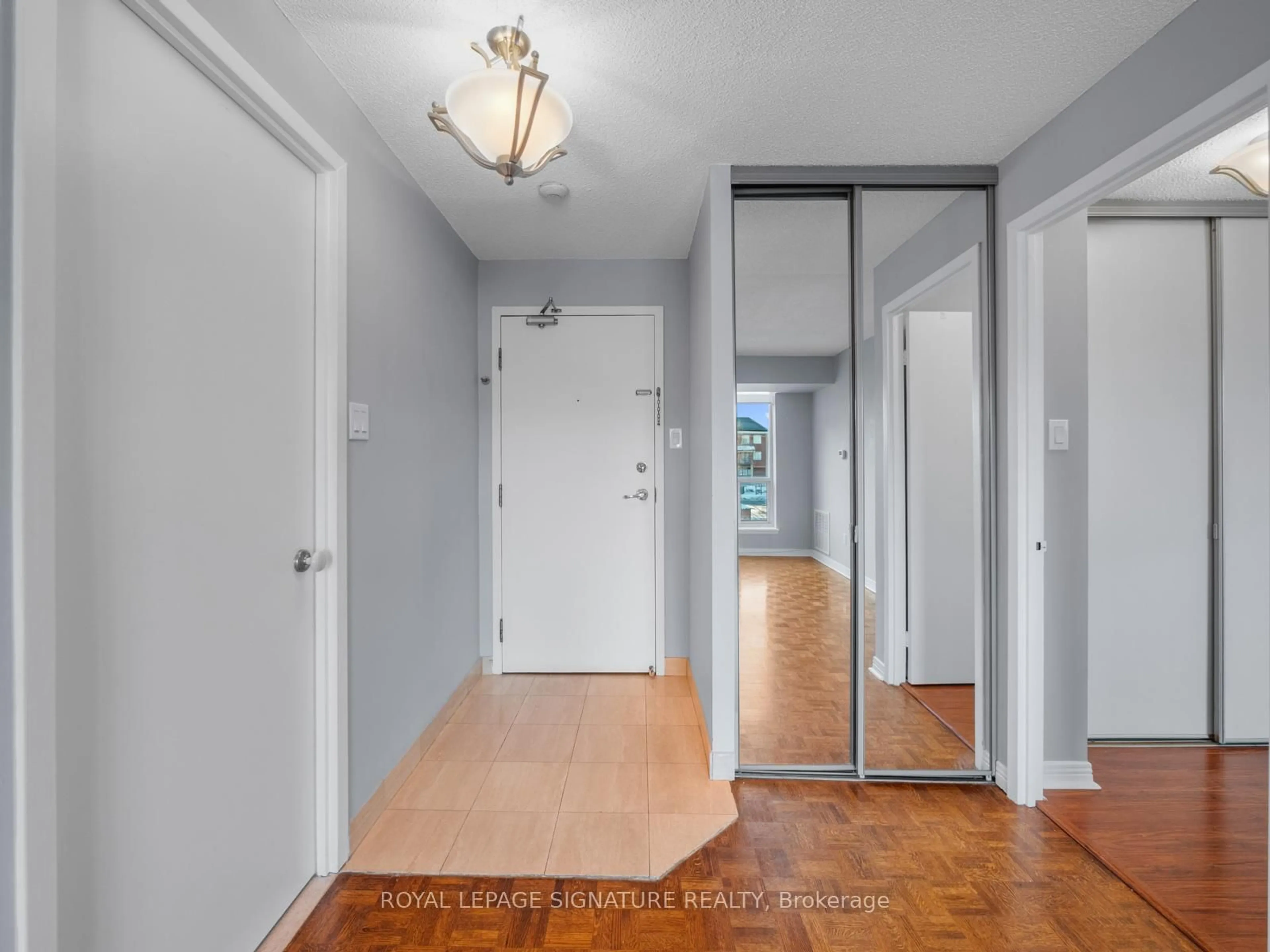 Indoor entryway for 30 Wilson St #311, Markham Ontario L3P 1N1