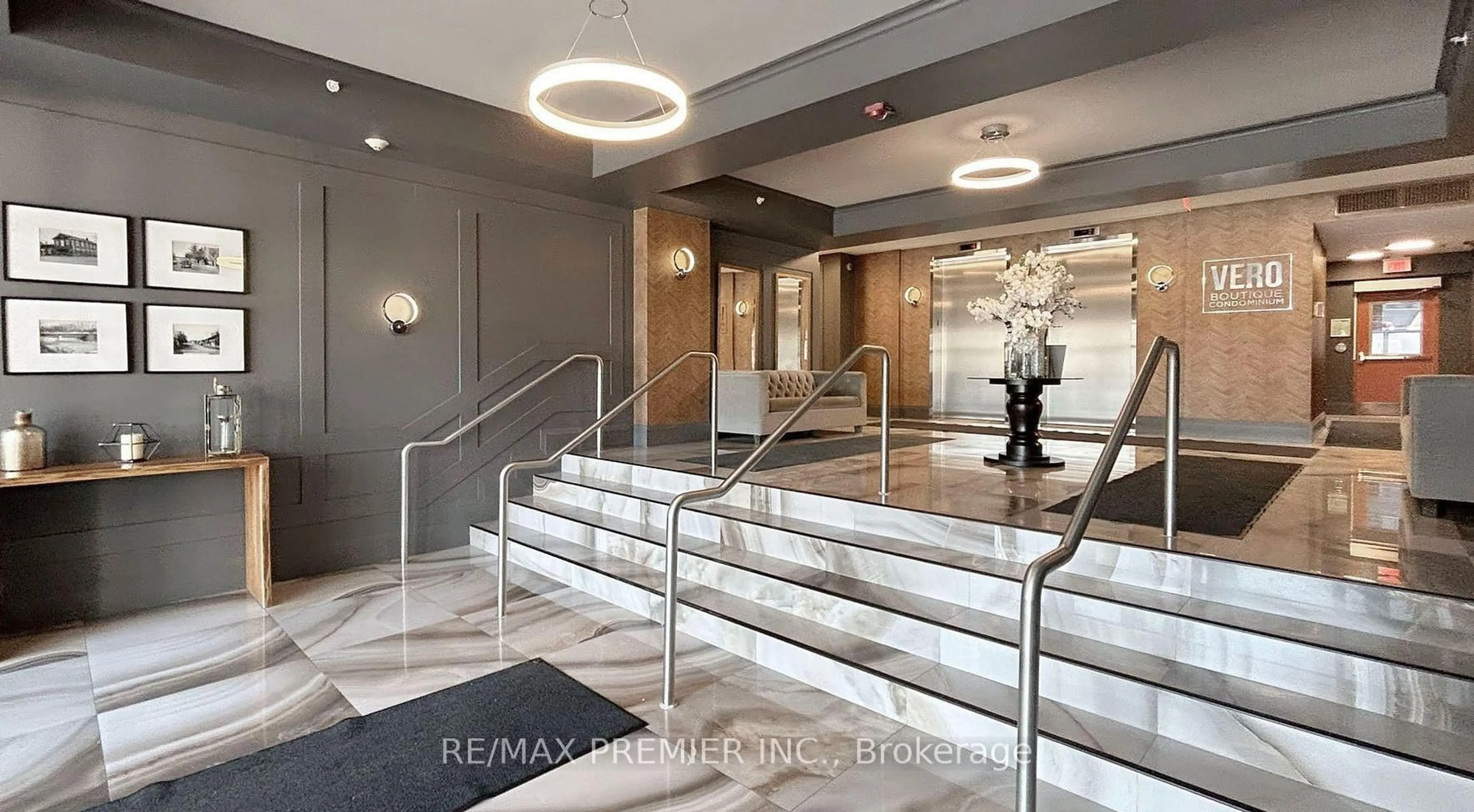 Lobby for 8302 Islington Ave #513, Vaughan Ontario L4L 0E6