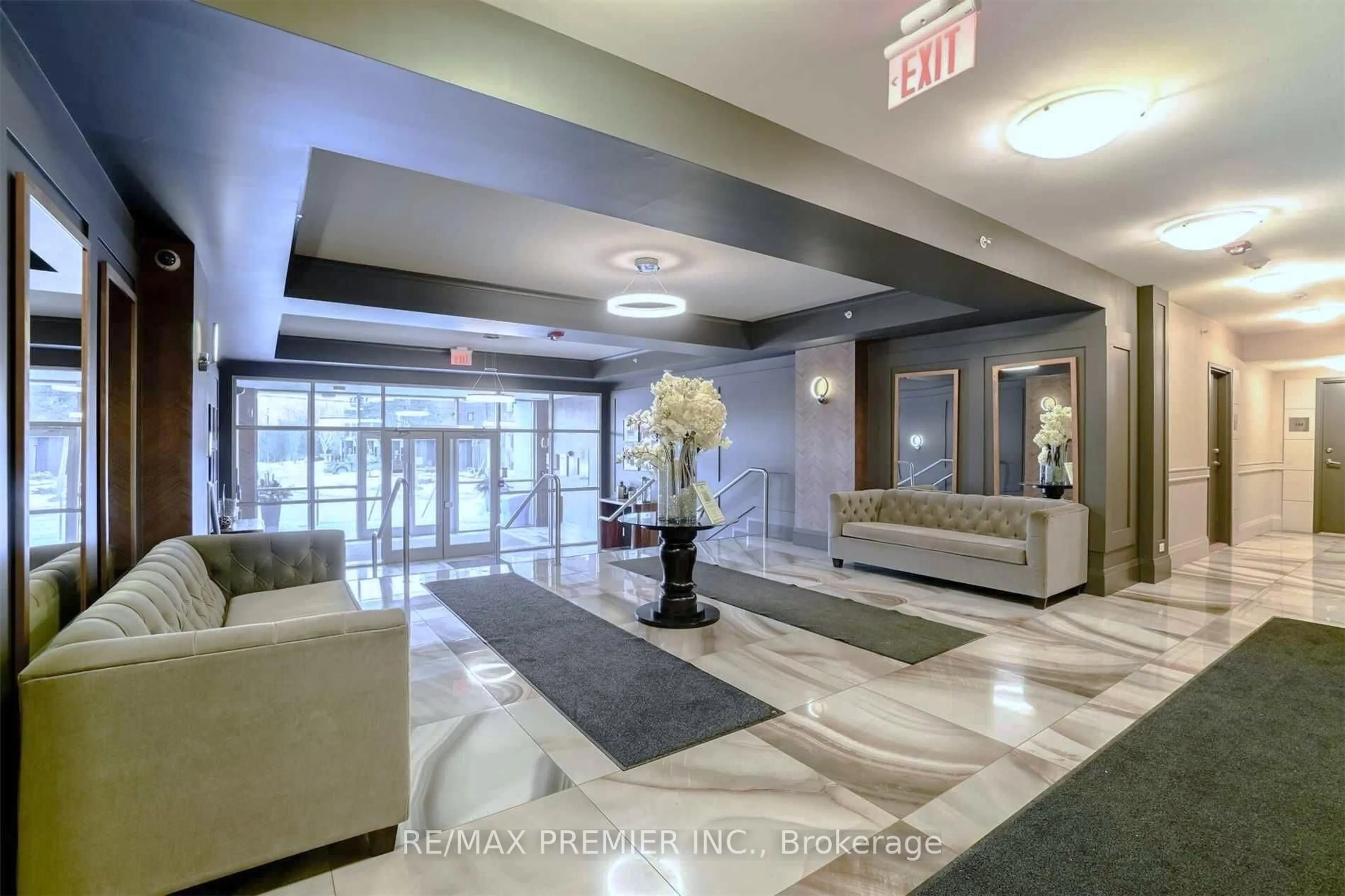 Lobby for 8302 Islington Ave #513, Vaughan Ontario L4L 0E6
