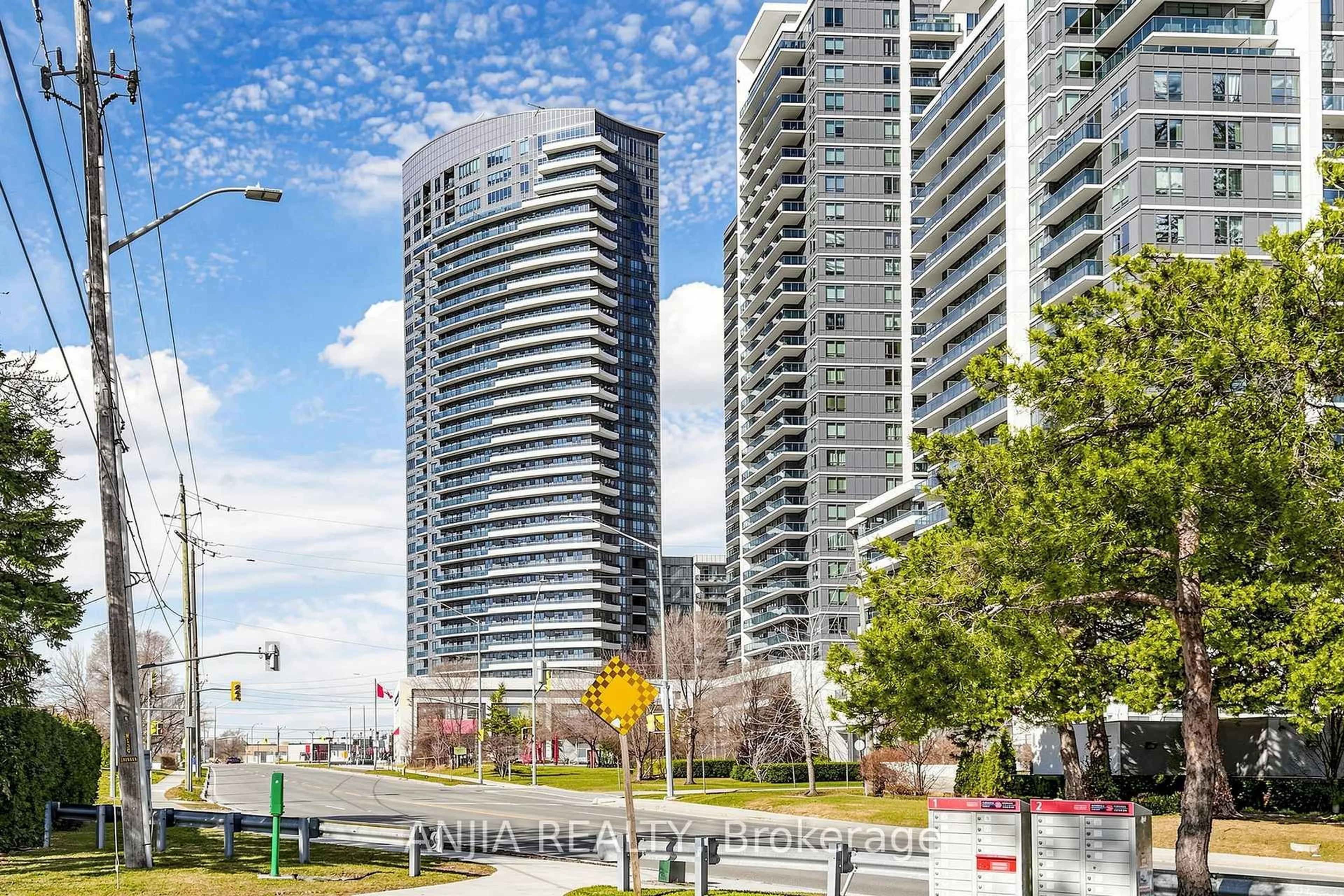 Unknown for 7161 Yonge St #331, Markham Ontario L3T 0C8