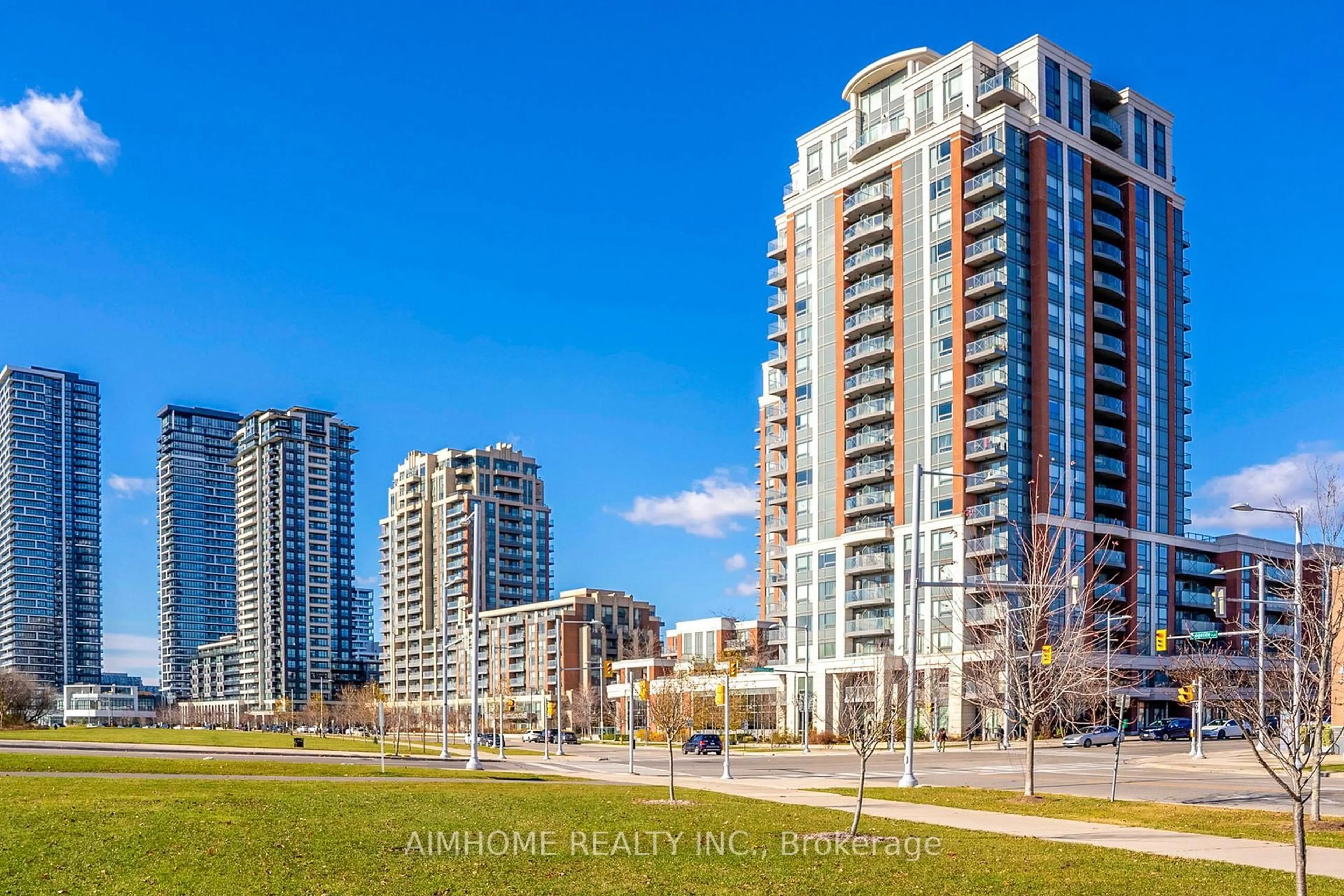 A pic from outside/outdoor area/front of a property/back of a property/a pic from drone, city buildings view from balcony for 1 Uptown Dr #318, Markham Ontario L3R 5C1
