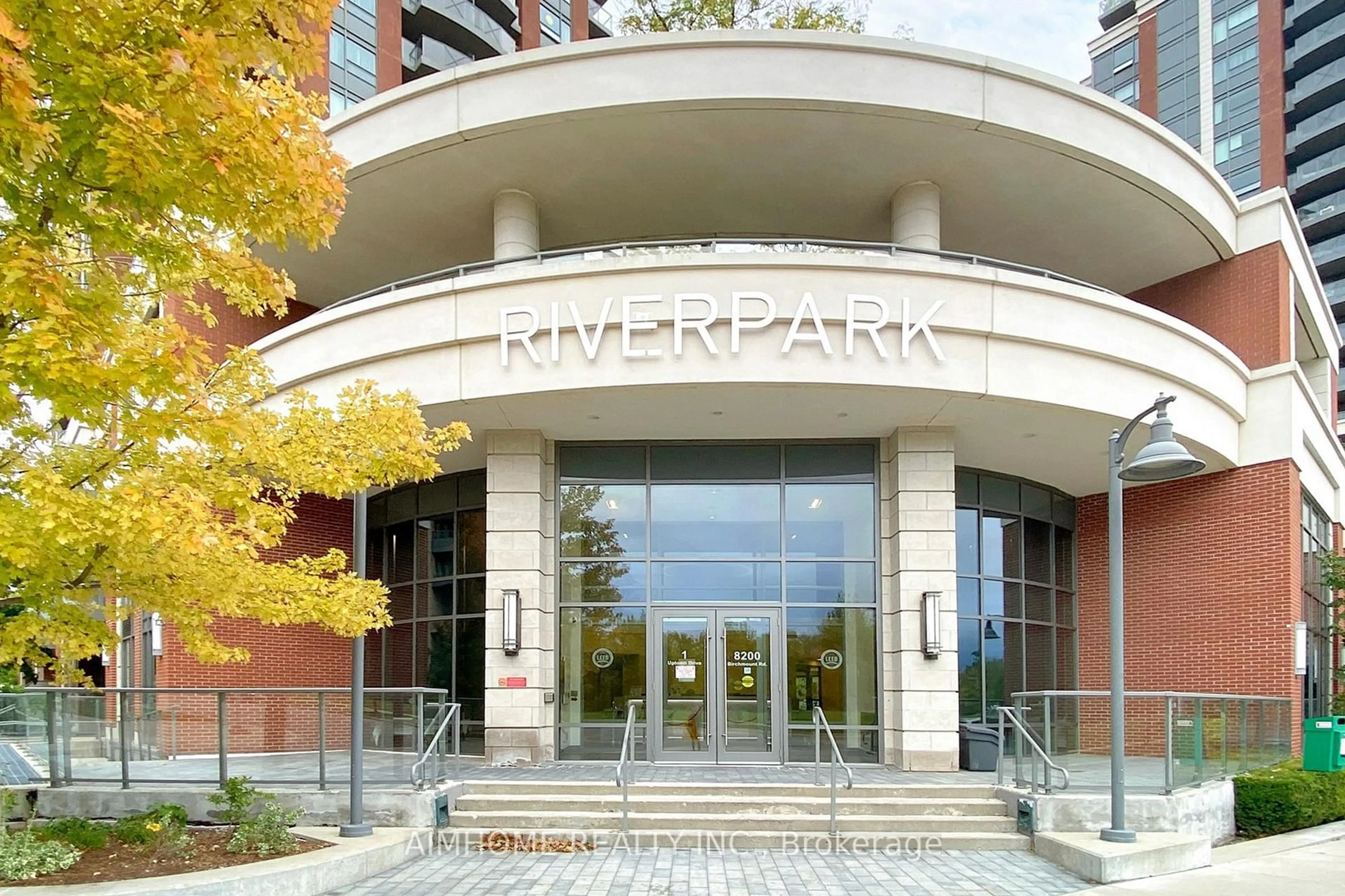 Indoor foyer for 1 Uptown Dr #318, Markham Ontario L3R 5C1