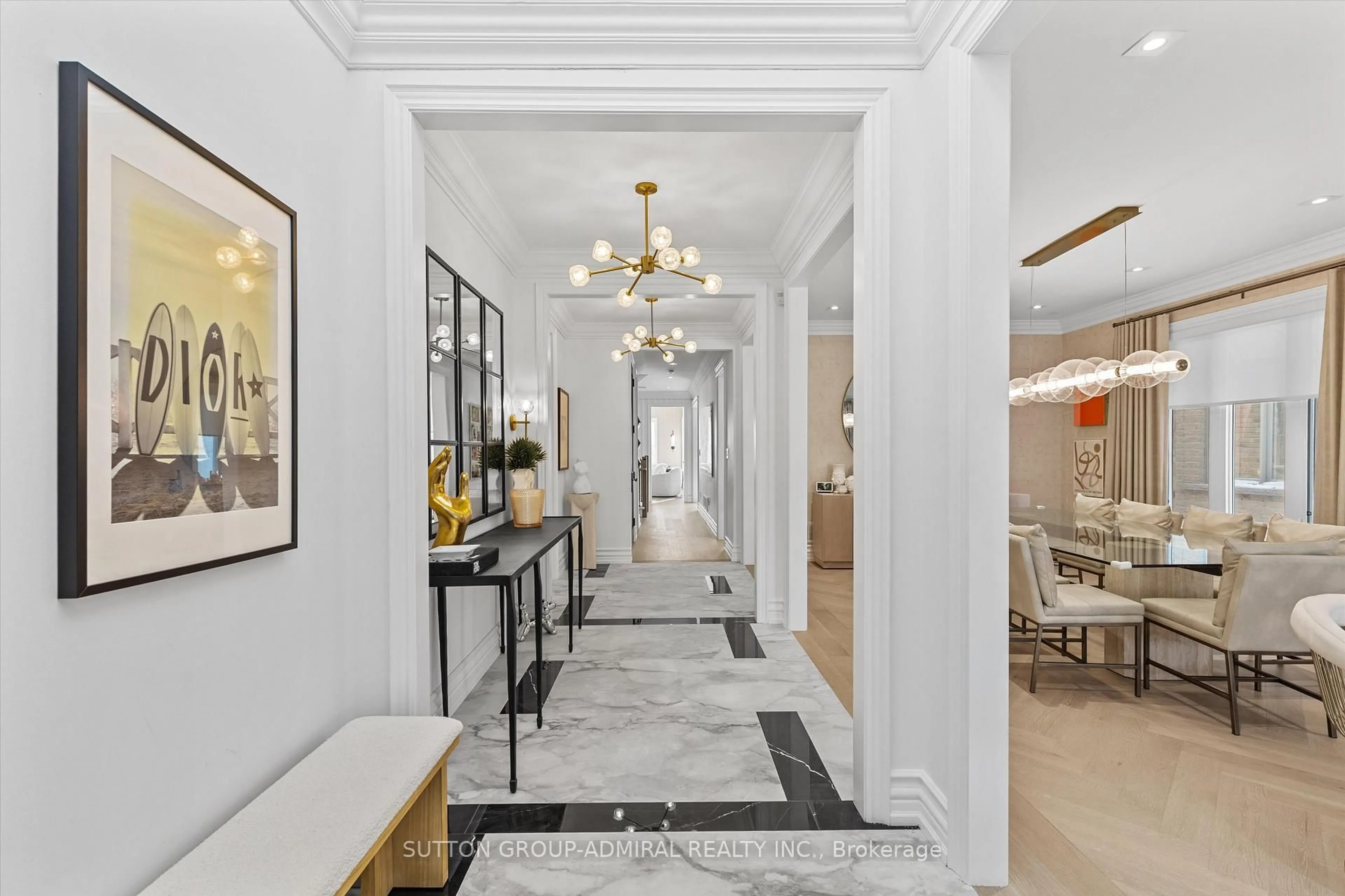 Indoor foyer for 539 Beverley Glen Blvd, Vaughan Ontario L4J 7S1