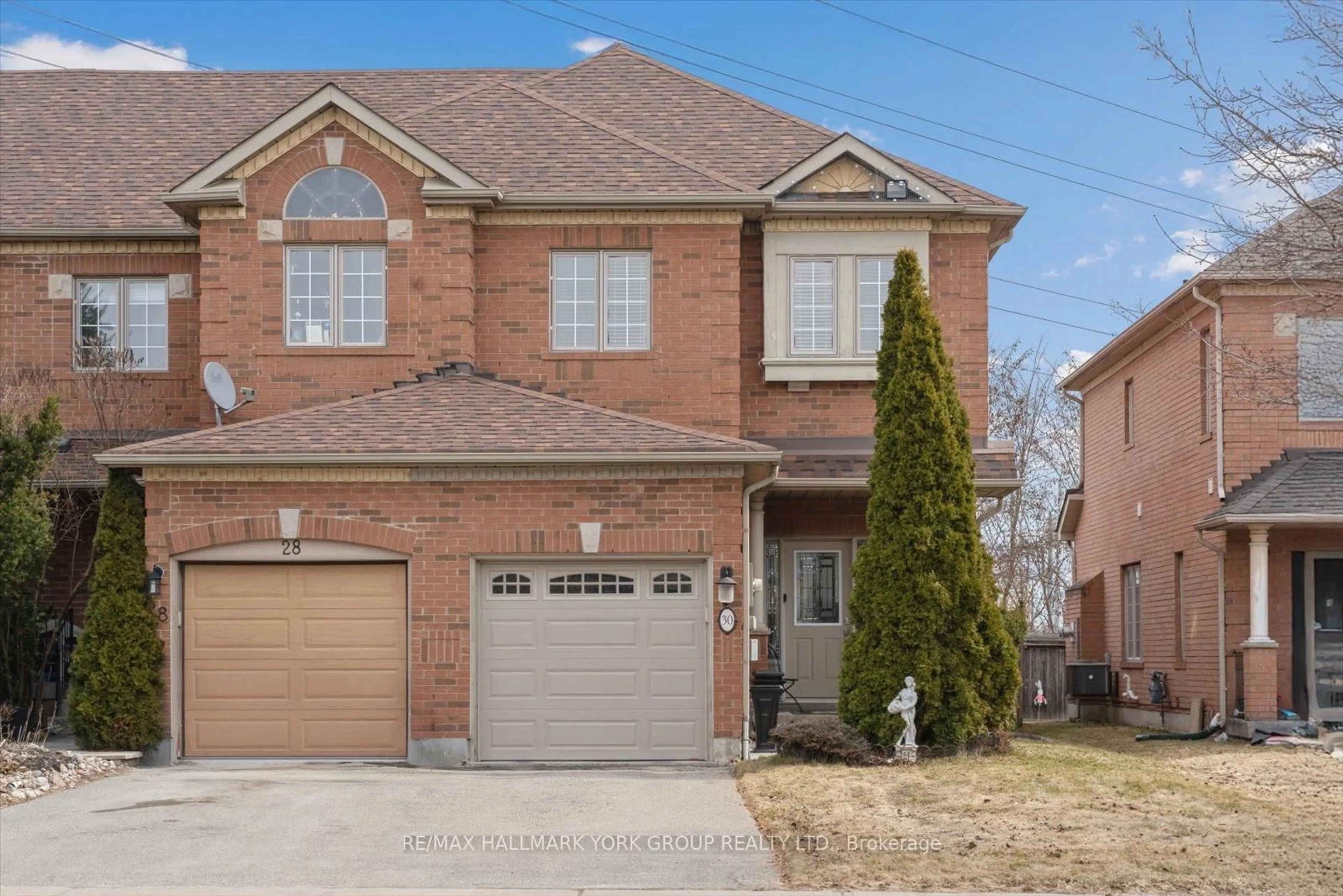 Home with brick exterior material, street for 30 Jordanray Blvd, Newmarket Ontario L3X 2P9