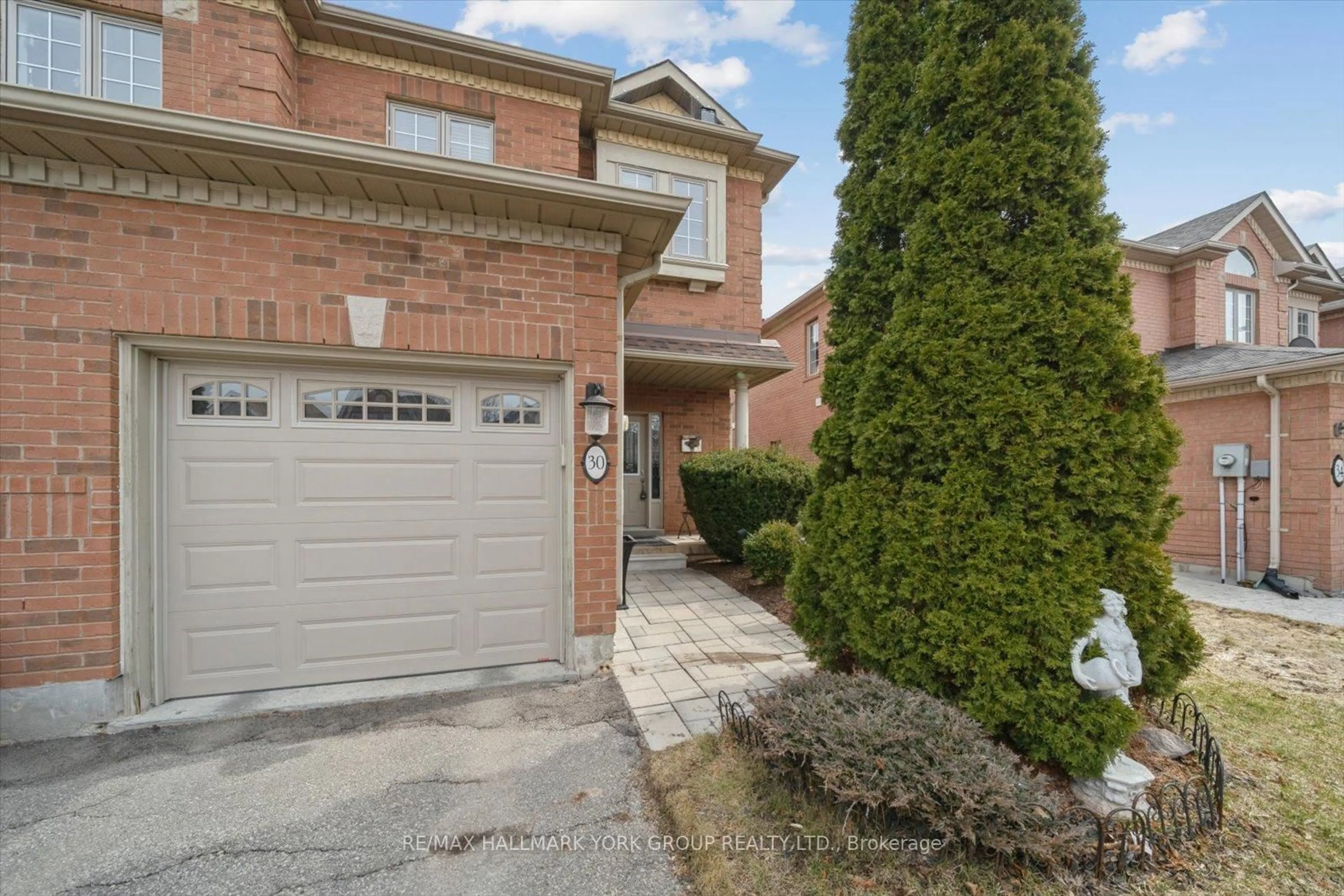 Home with brick exterior material, street for 30 Jordanray Blvd, Newmarket Ontario L3X 2P9