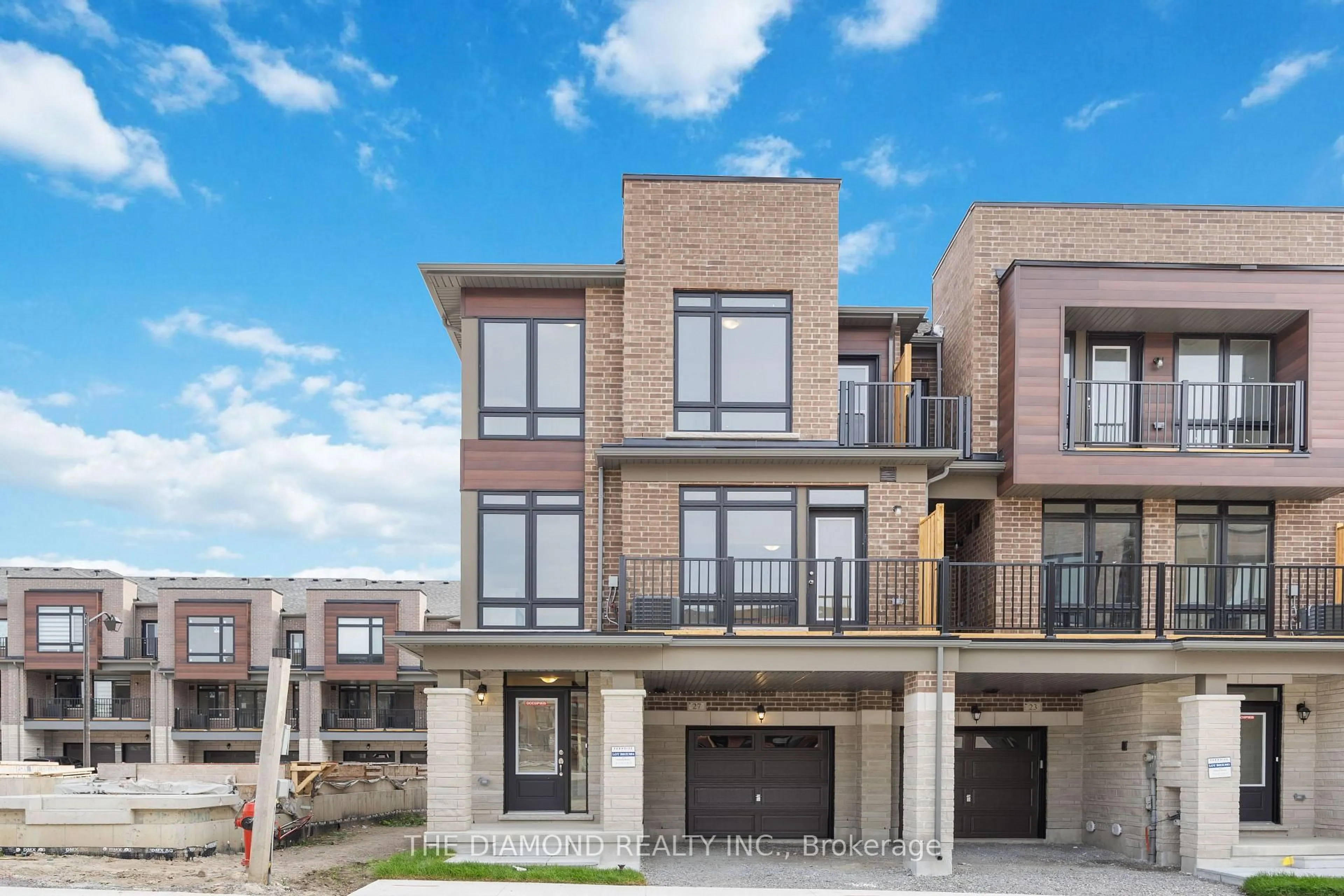 Home with brick exterior material, street for 27 Gunton St, Aurora Ontario L4G 7B6