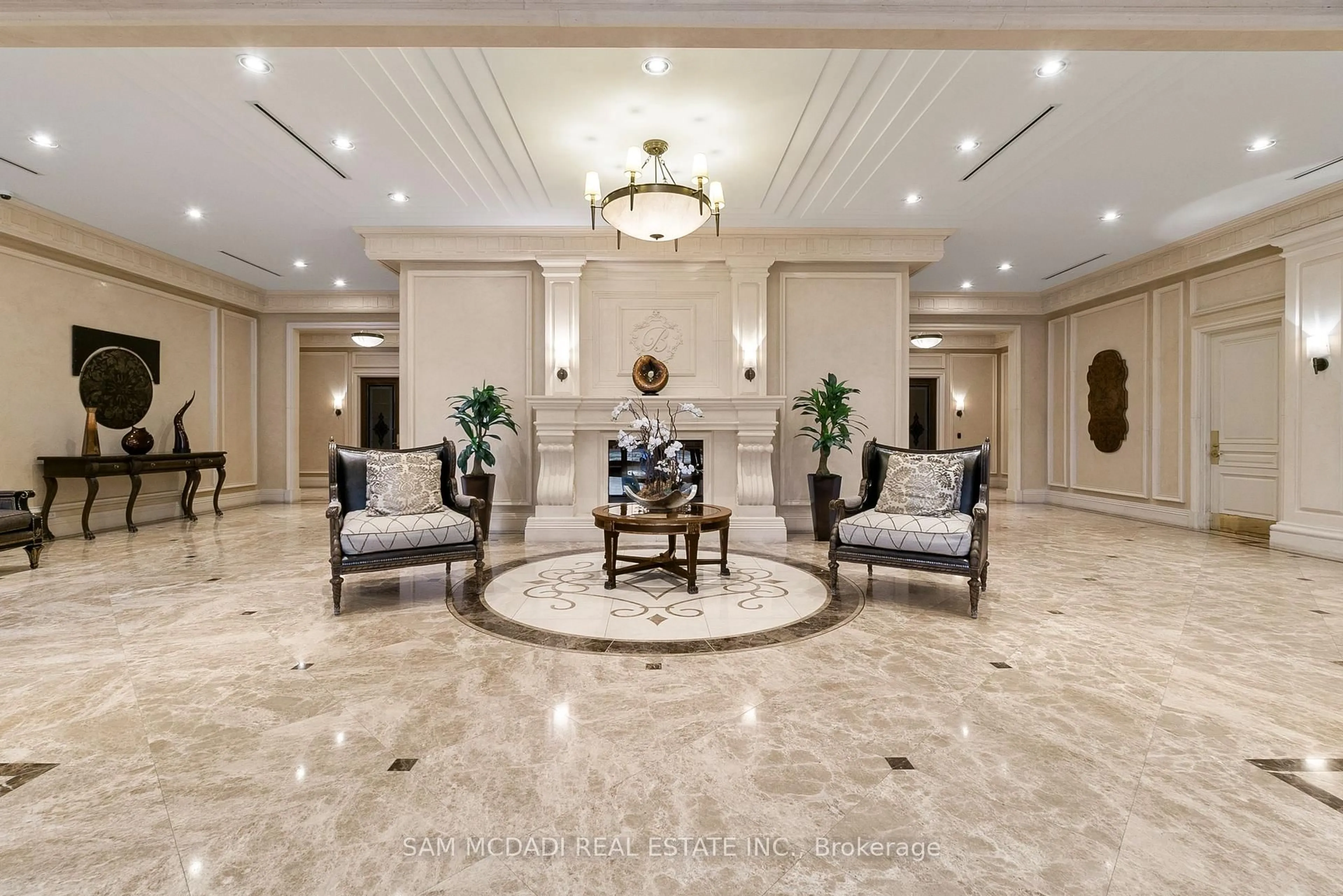 Lobby for 9235 Jane St #1616, Vaughan Ontario L6A 0J8