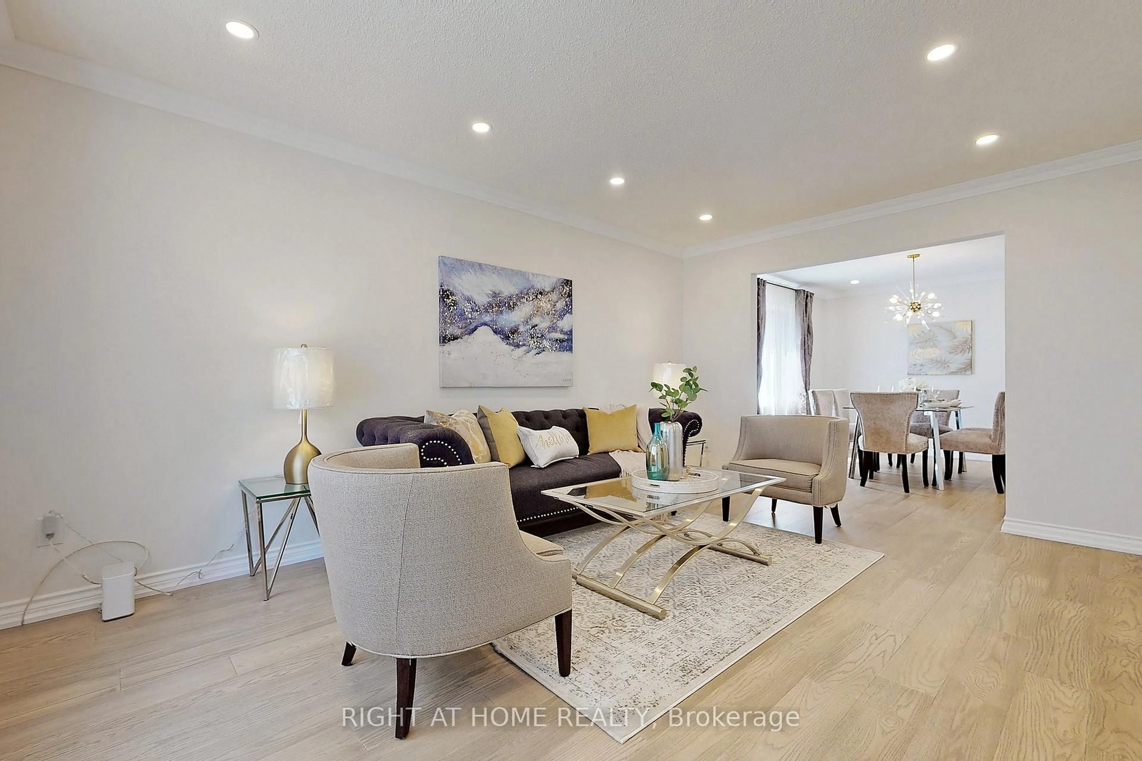 Living room with furniture, wood/laminate floor for 350 Sunset Beach Rd, Richmond Hill Ontario L4E 3H9