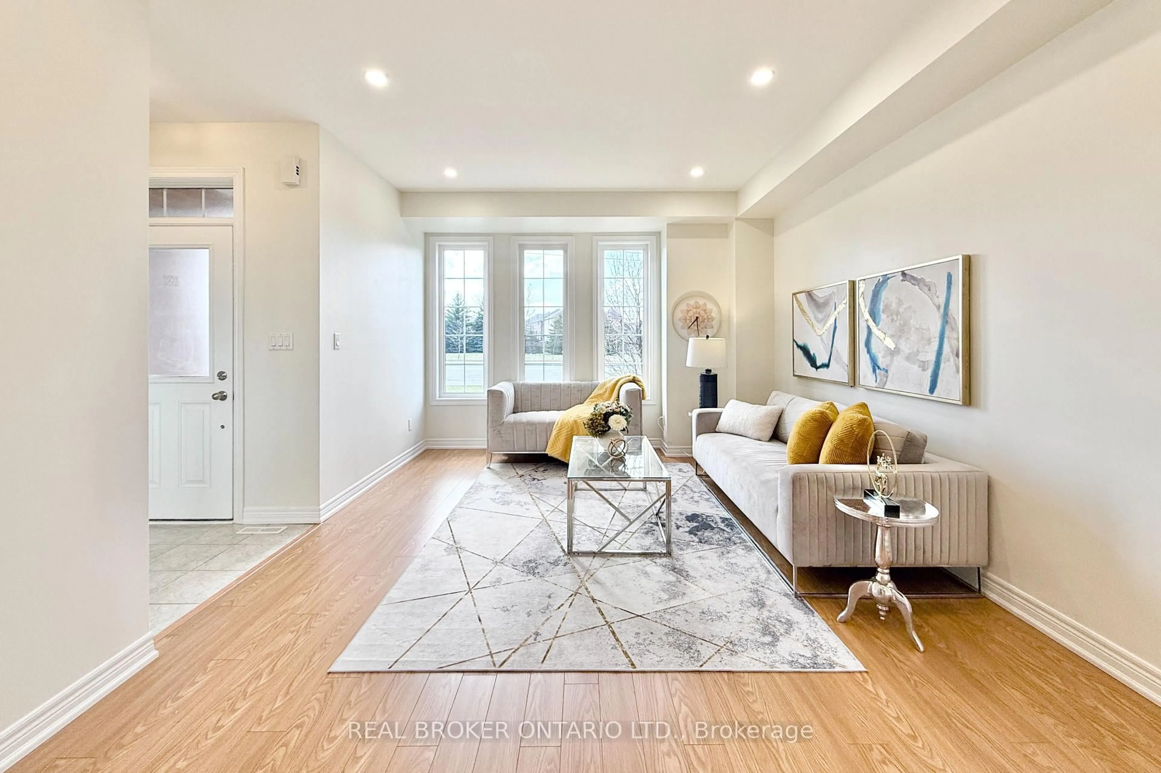 Indoor entryway for 9525 Ninth Line, Markham Ontario L6B 0T6