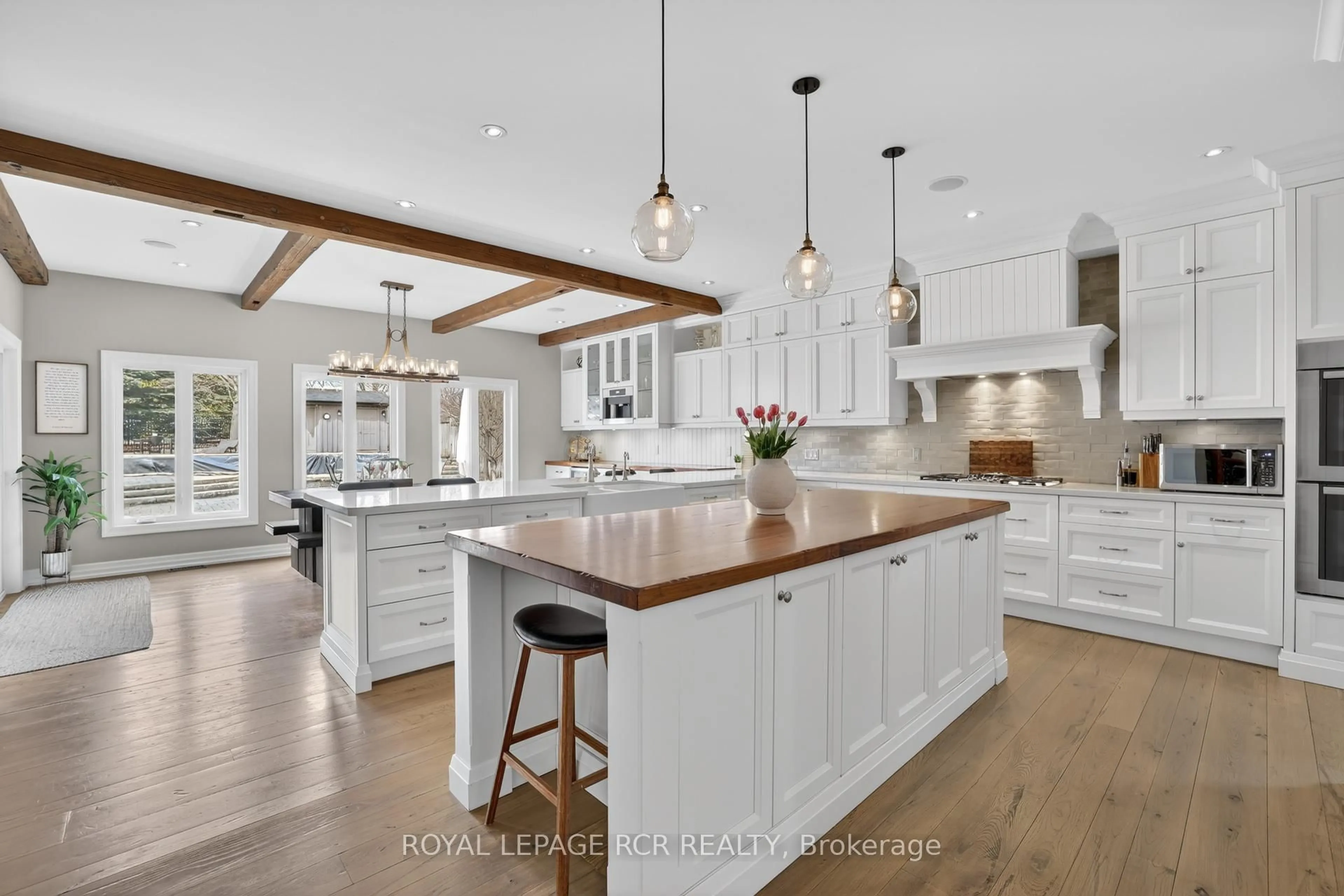 Open concept kitchen, unknown for 63 Campbell Dr, Uxbridge Ontario L9P 0B3