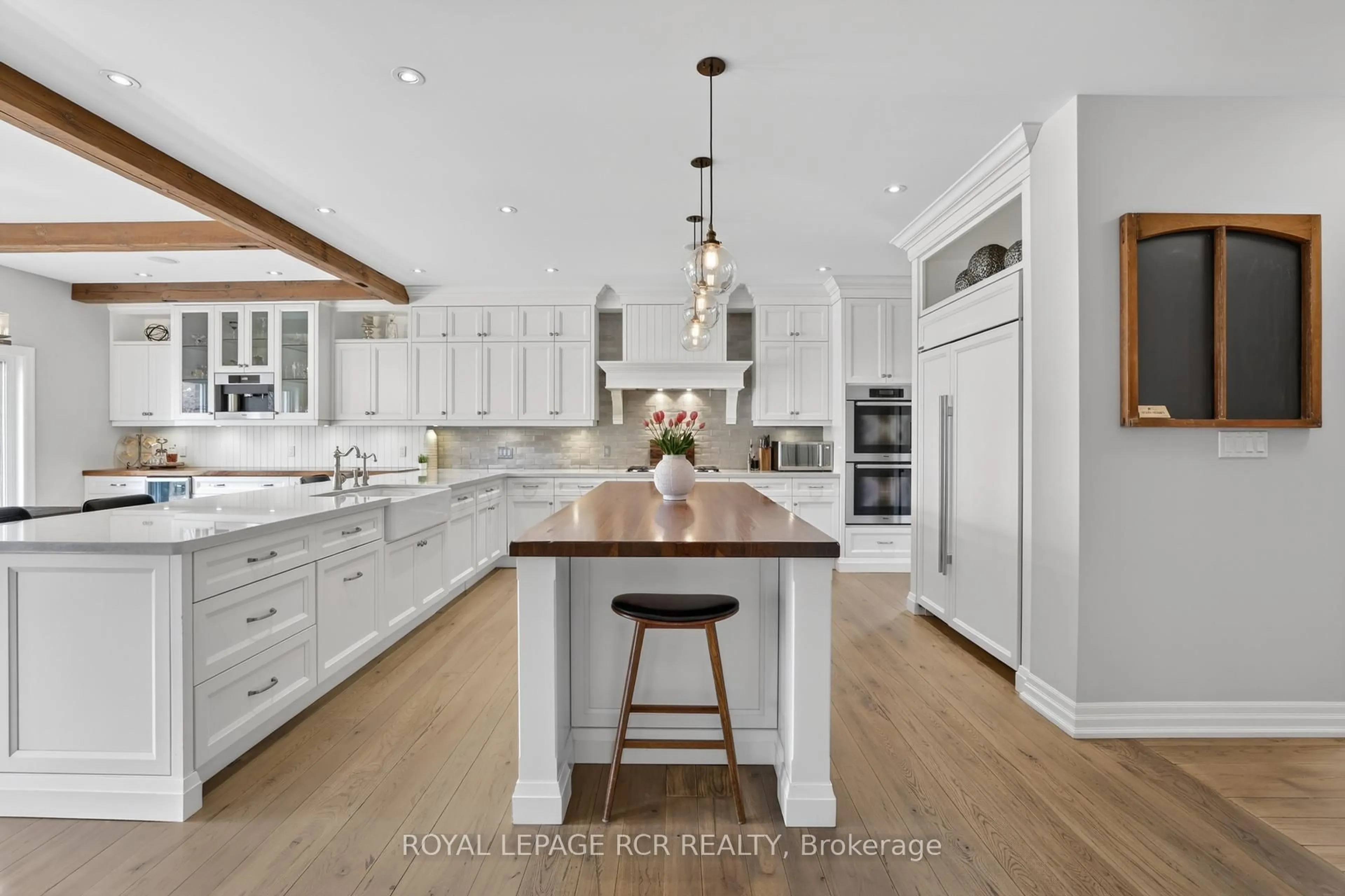 Open concept kitchen, unknown for 63 Campbell Dr, Uxbridge Ontario L9P 0B3