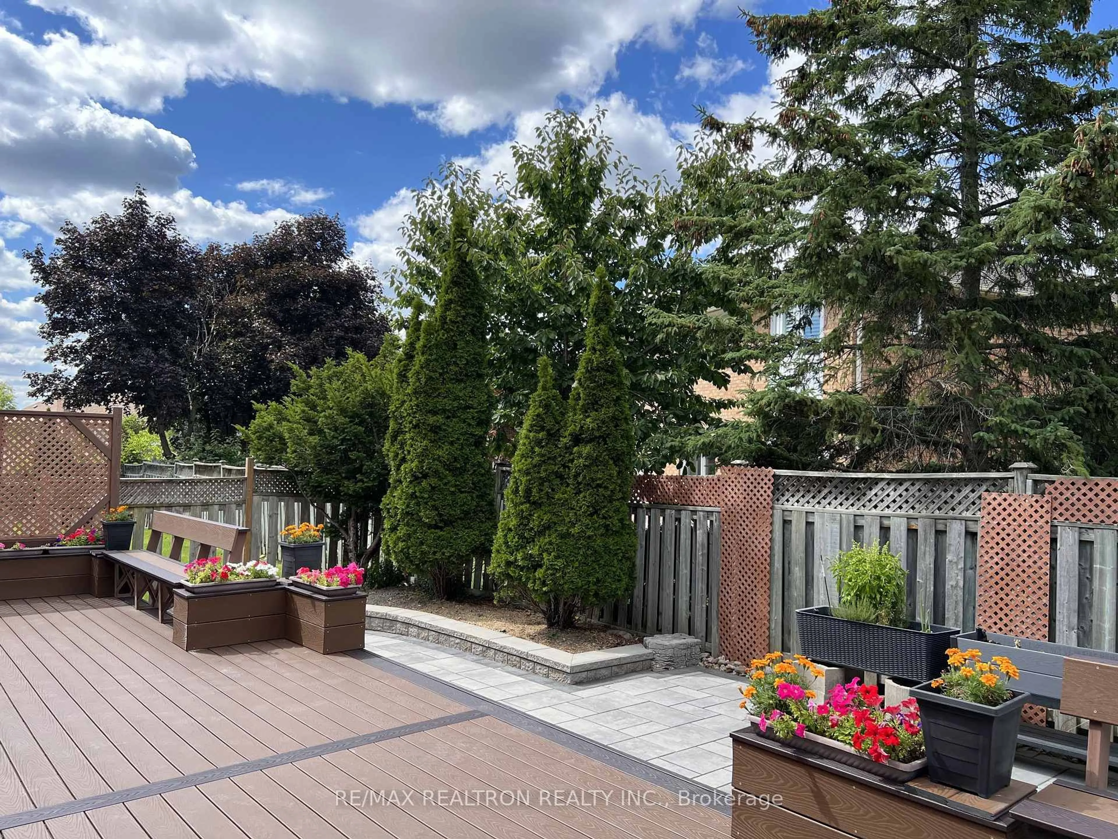 Patio, forest/trees view for 10 MACRILL Rd, Markham Ontario L6C 1S2
