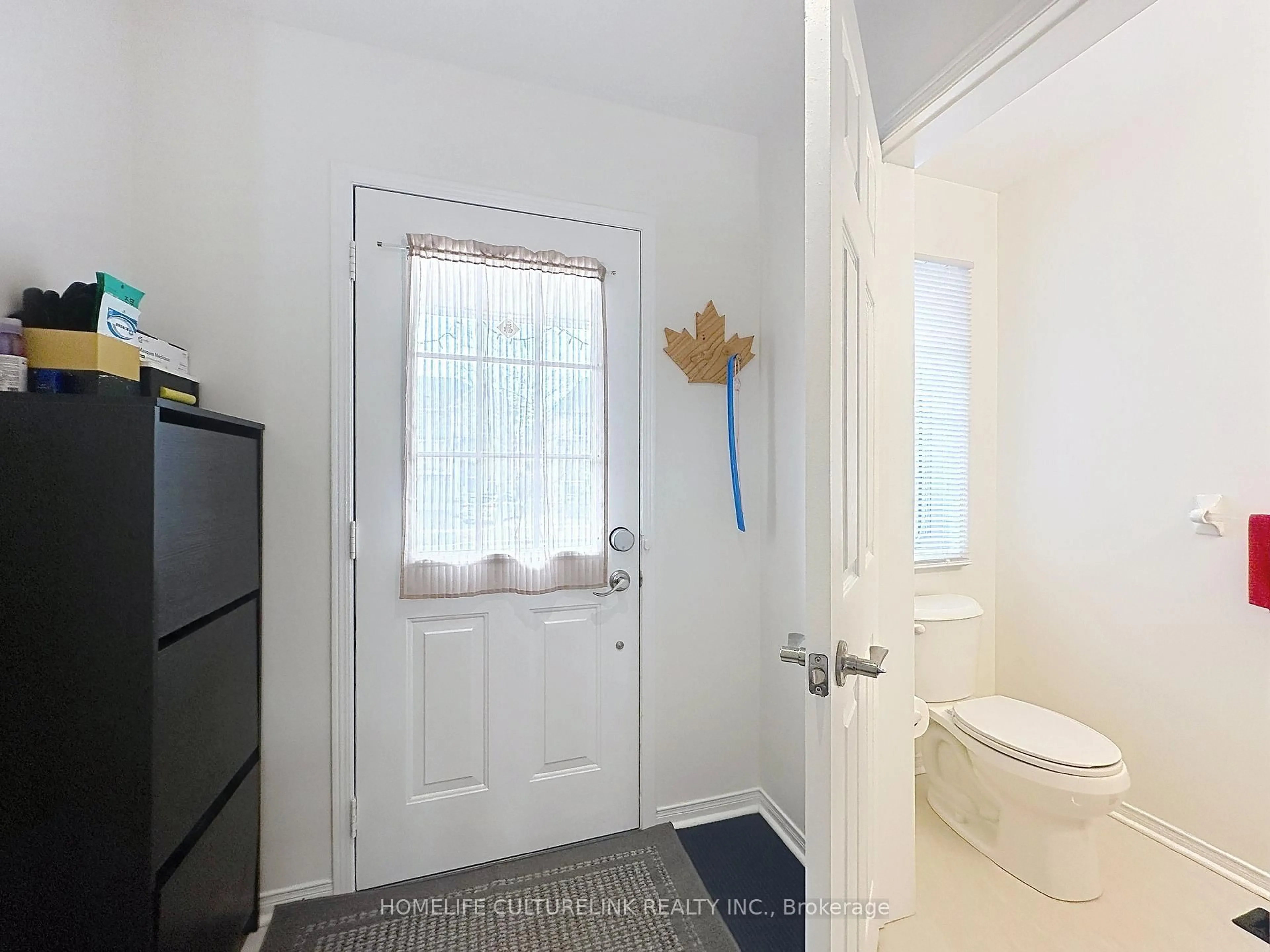 Unknown for 20 Anita Dr, Markham Ontario L3V 5V8