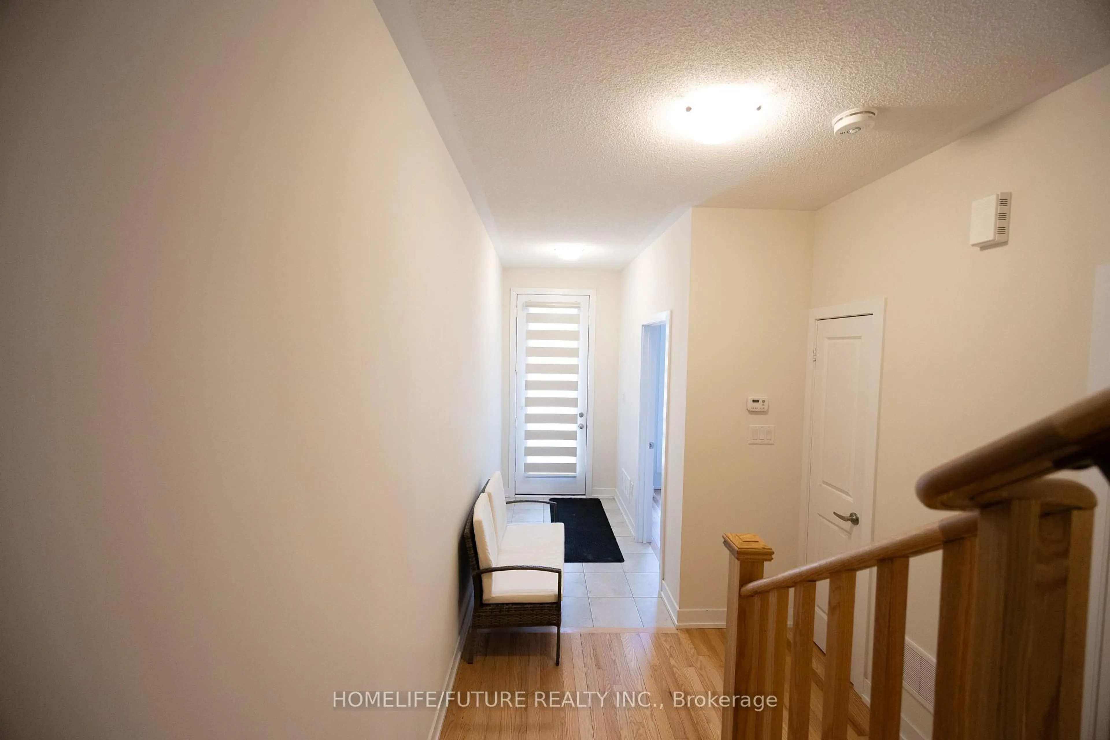 Indoor entryway for 86 Stauffer Cres, Markham Ontario L6B 1R1