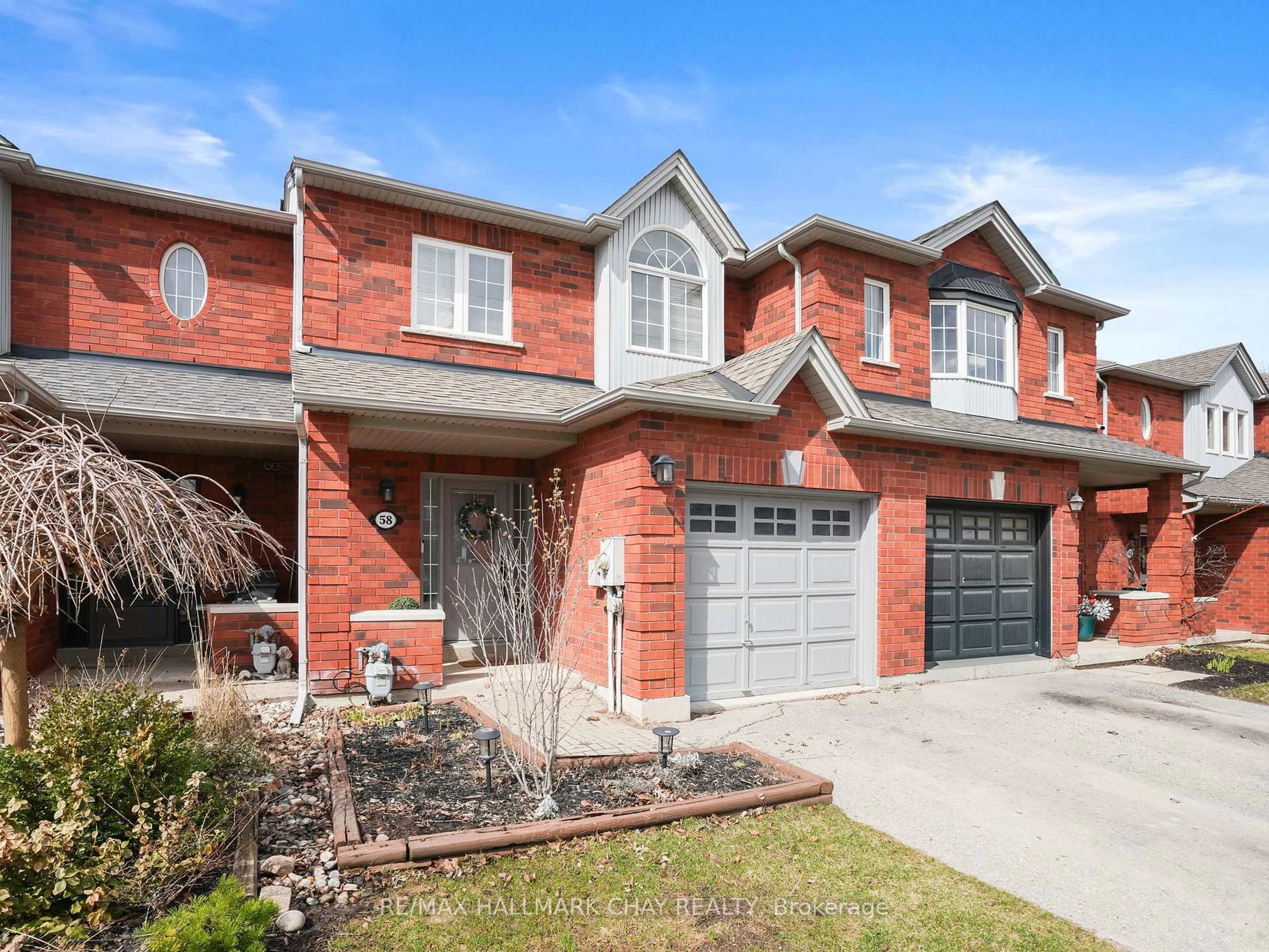 Home with brick exterior material, street for 58 Smith St, New Tecumseth Ontario L9R 1Z9