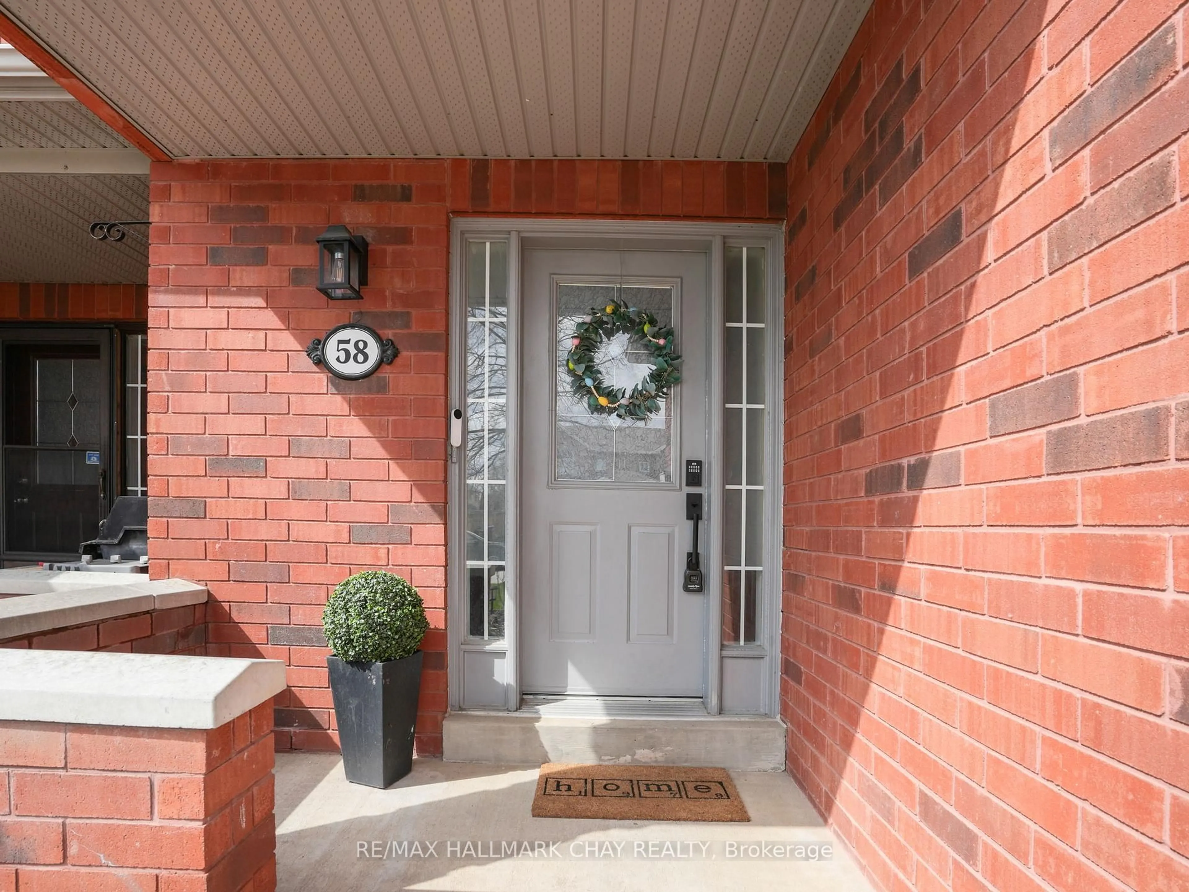 Home with brick exterior material, street for 58 Smith St, New Tecumseth Ontario L9R 1Z9