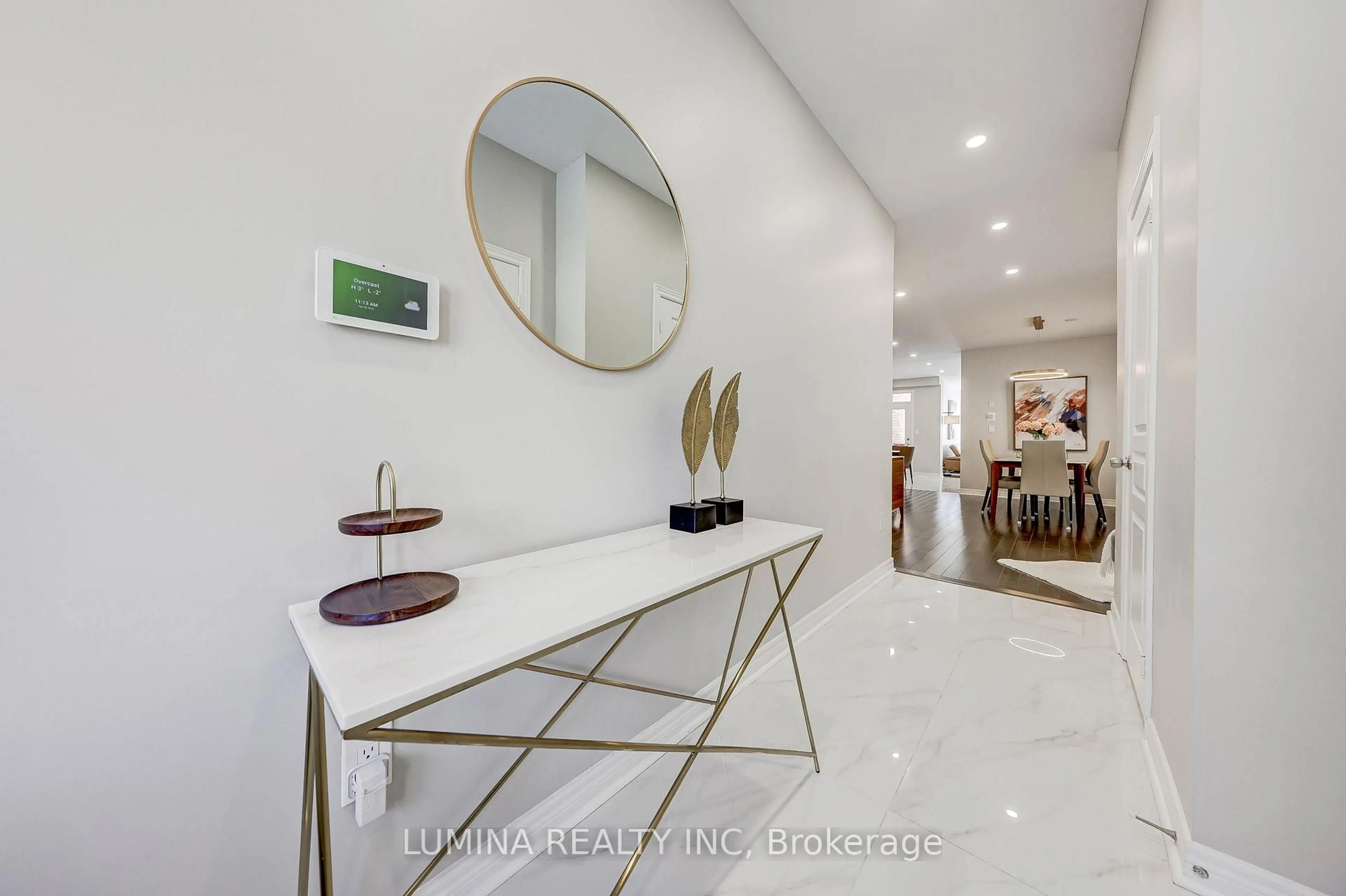 Indoor foyer for 55 Port Arthur Cres, Richmond Hill Ontario L4E 1B4