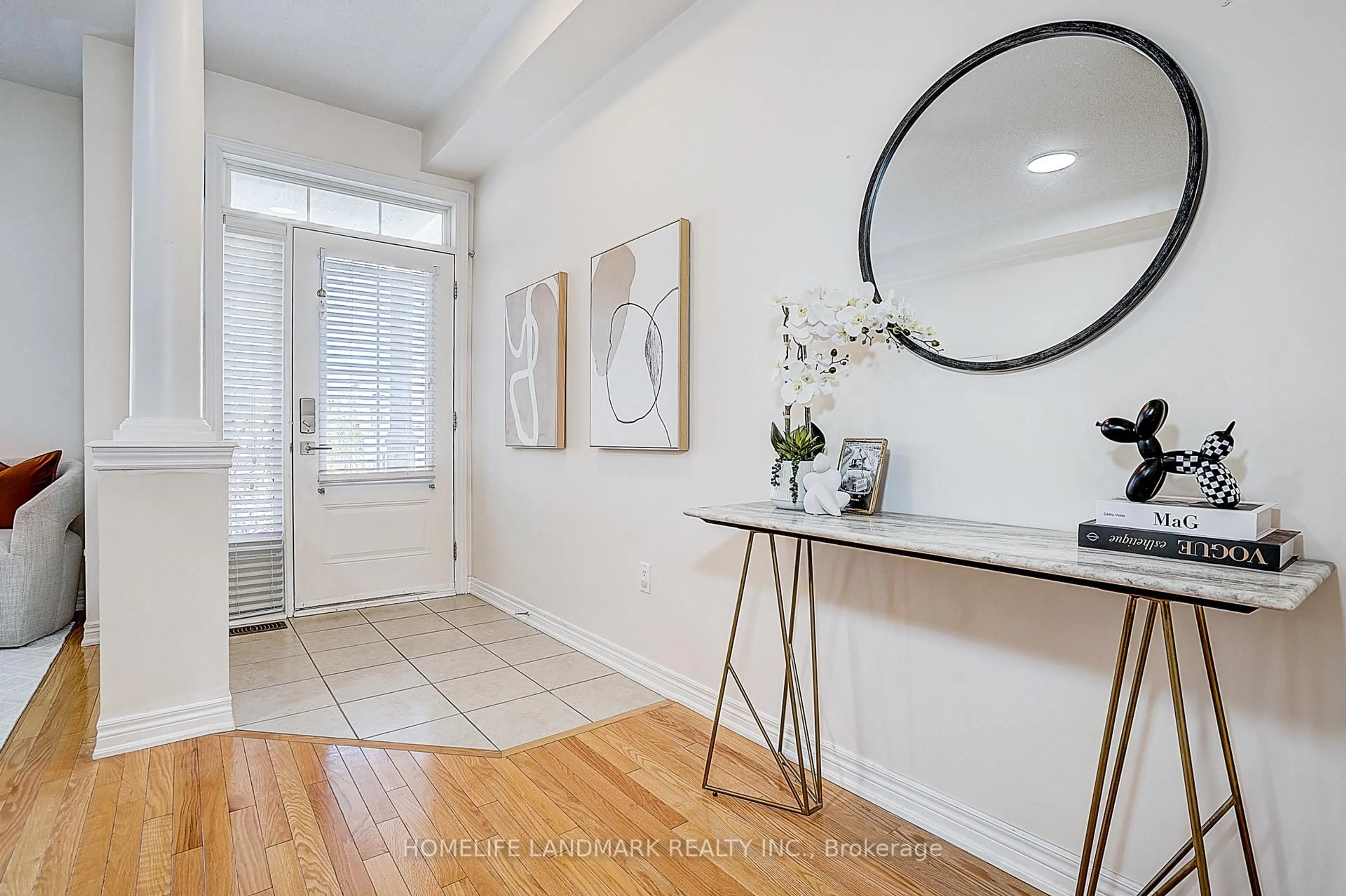 Indoor entryway for 11 Chao Cres, Richmond Hill Ontario L4E 0P4