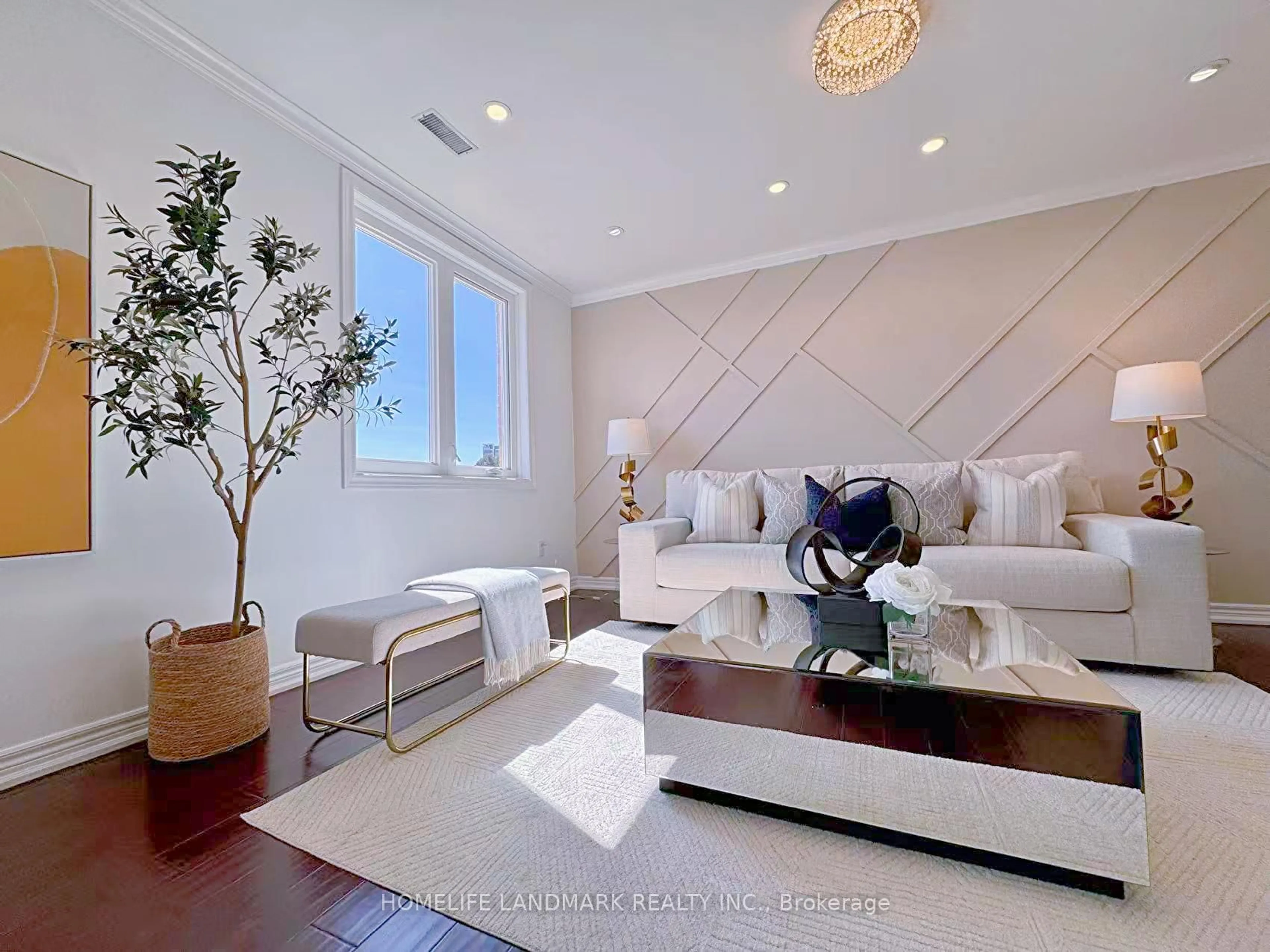 Living room with furniture, unknown for 75 Weldrick Rd #614, Richmond Hill Ontario L4C 0H9