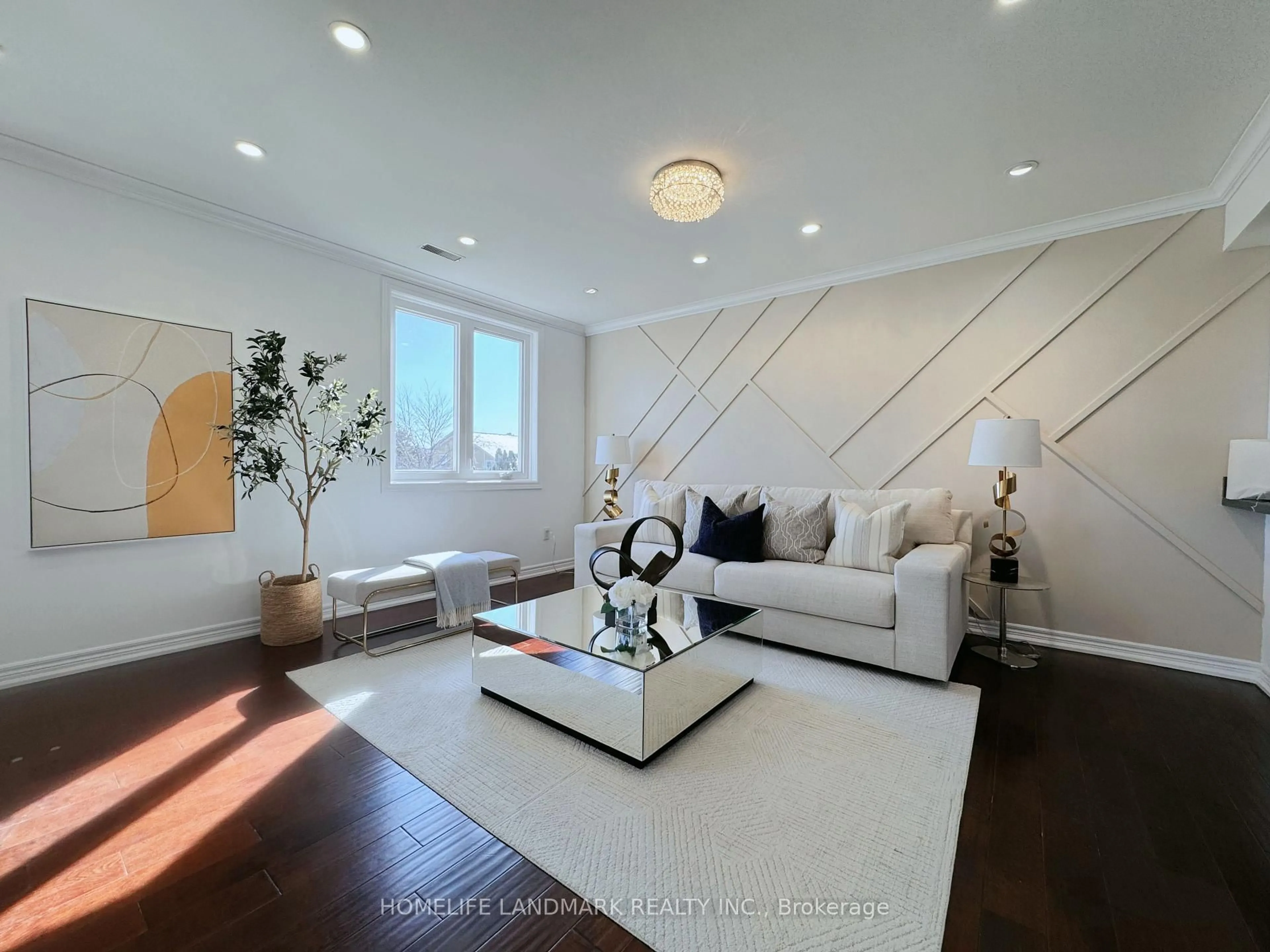 Living room with furniture, unknown for 75 Weldrick Rd #614, Richmond Hill Ontario L4C 0H9