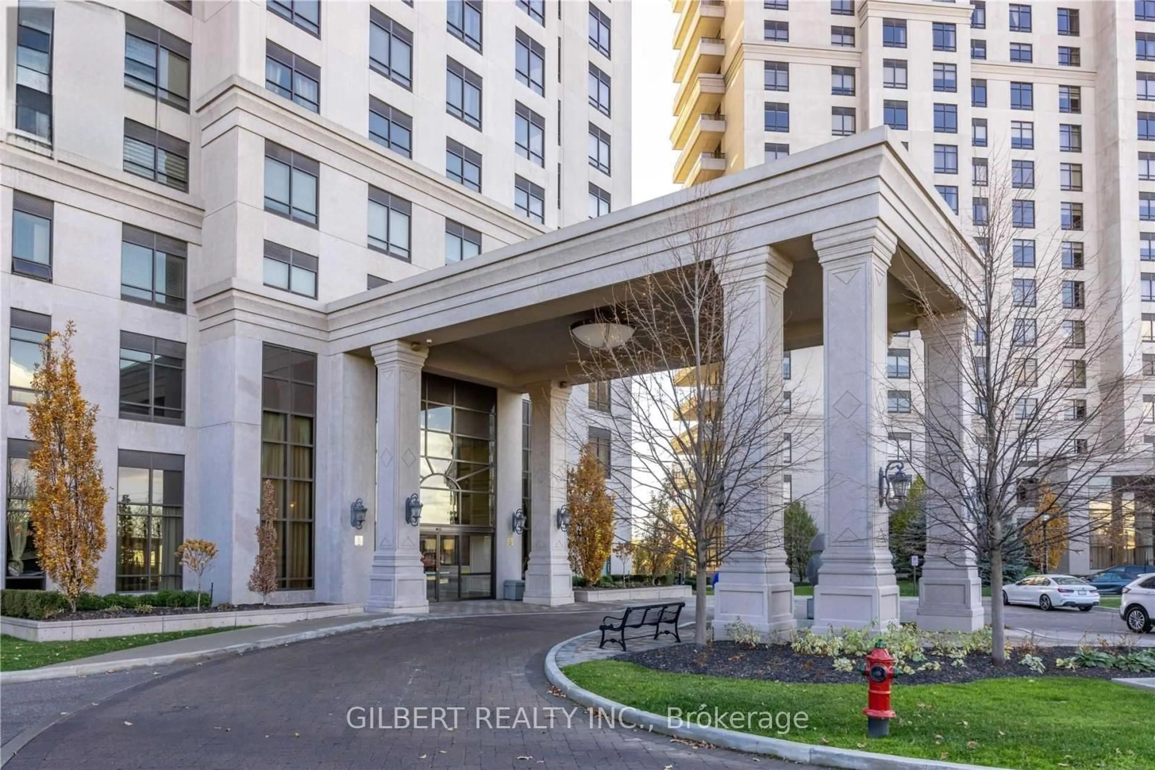 Indoor foyer for 9255 Jane St #907, Vaughan Ontario L6A 0K1