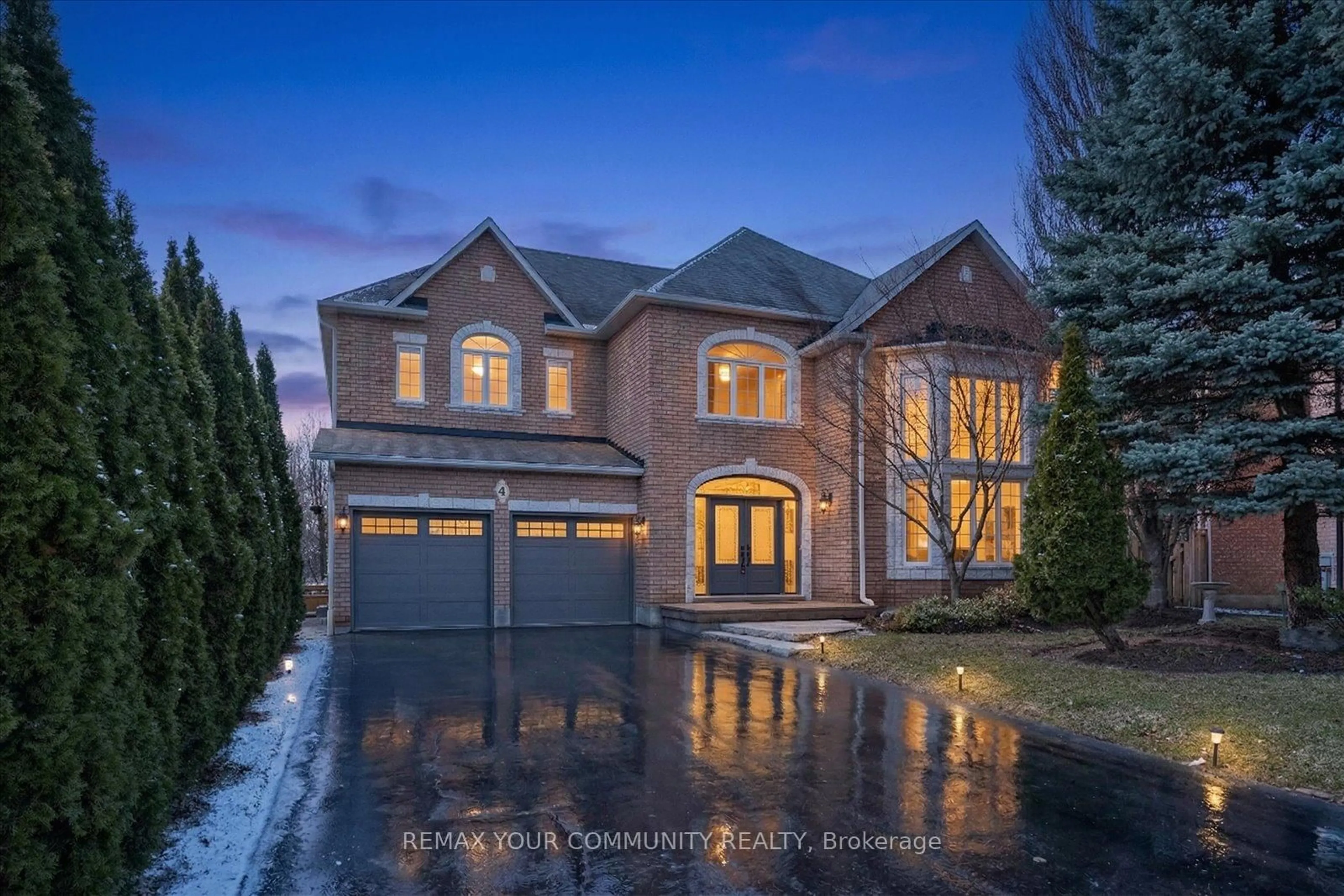 Home with brick exterior material, street for 4 Marinucci Crt, Richmond Hill Ontario L4C 0M3
