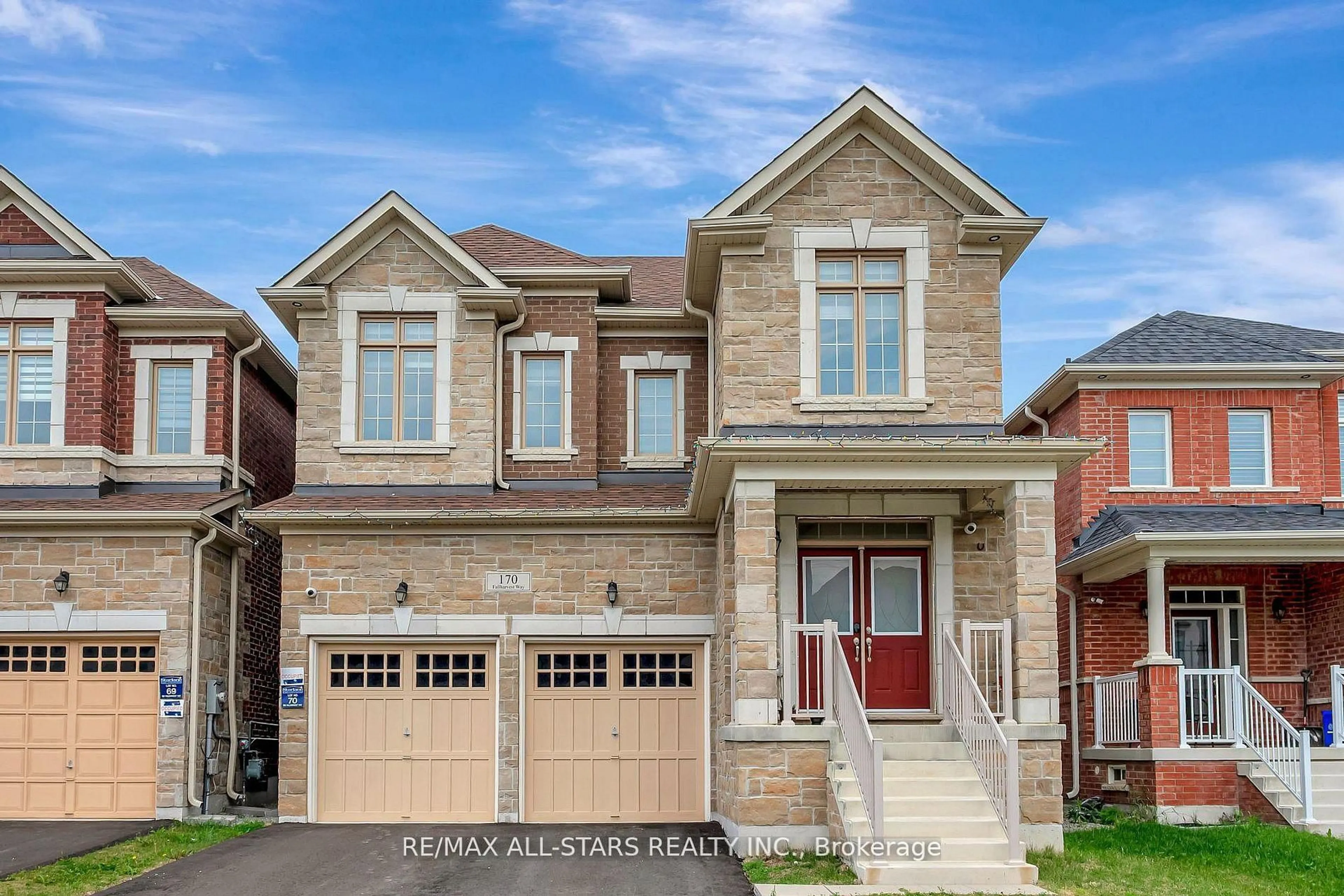 Home with brick exterior material, street for 170 Fallharvest Way, Whitchurch-Stouffville Ontario L4A 5A2