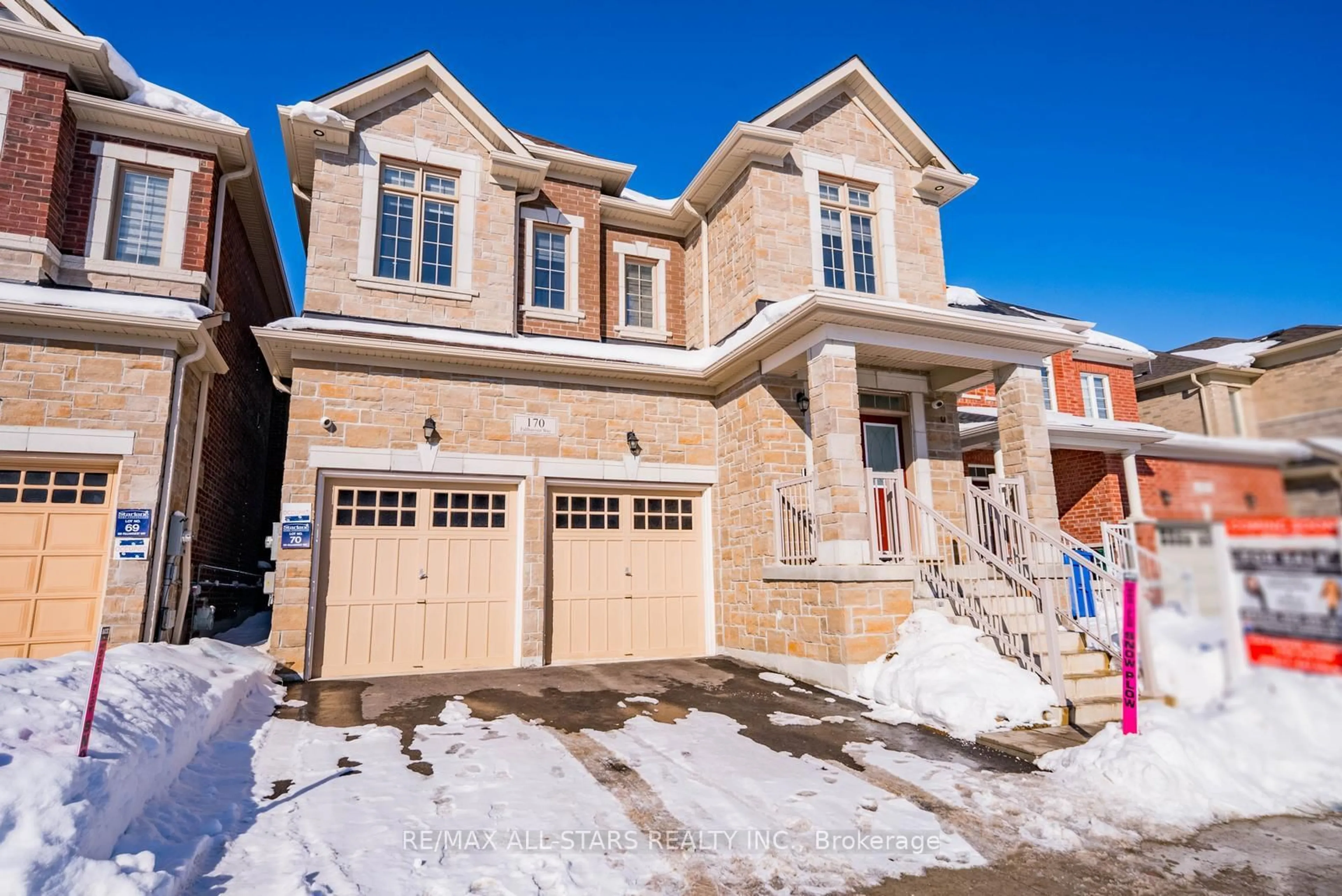 Home with brick exterior material, street for 170 Fallharvest Way, Whitchurch-Stouffville Ontario L4A 5A2