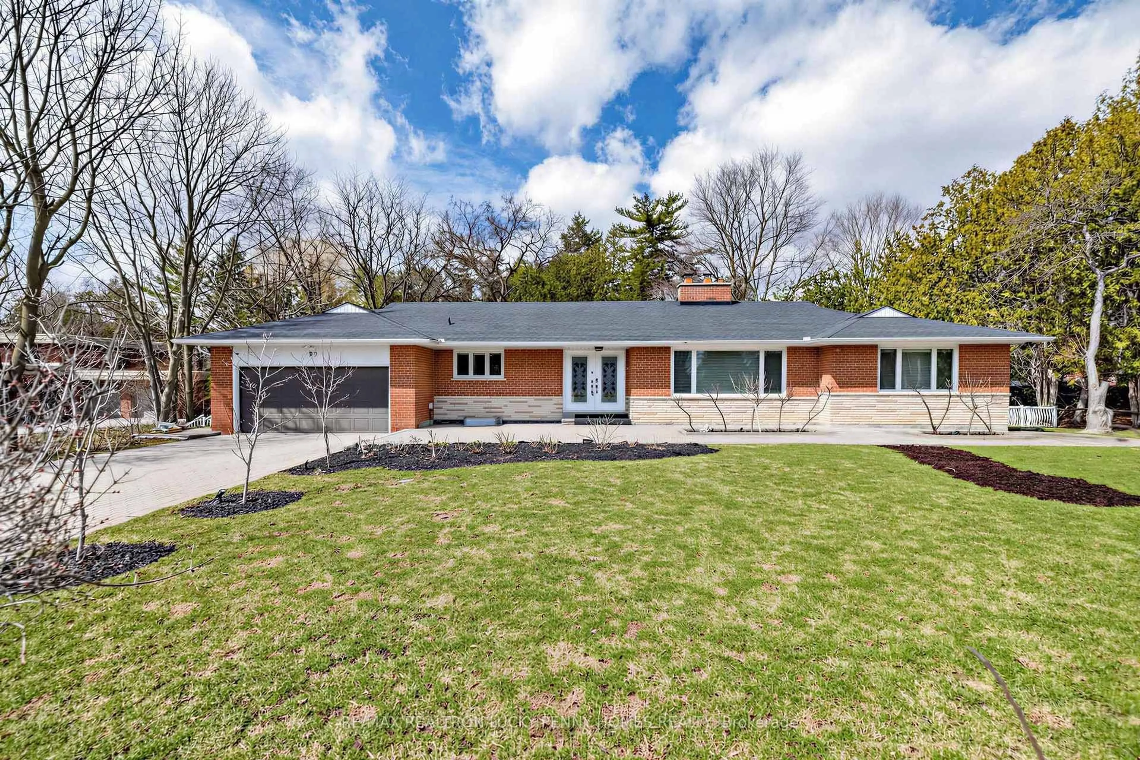 Home with brick exterior material, street for 29 Glenbourne Park Dr, Markham Ontario L6C 1H5