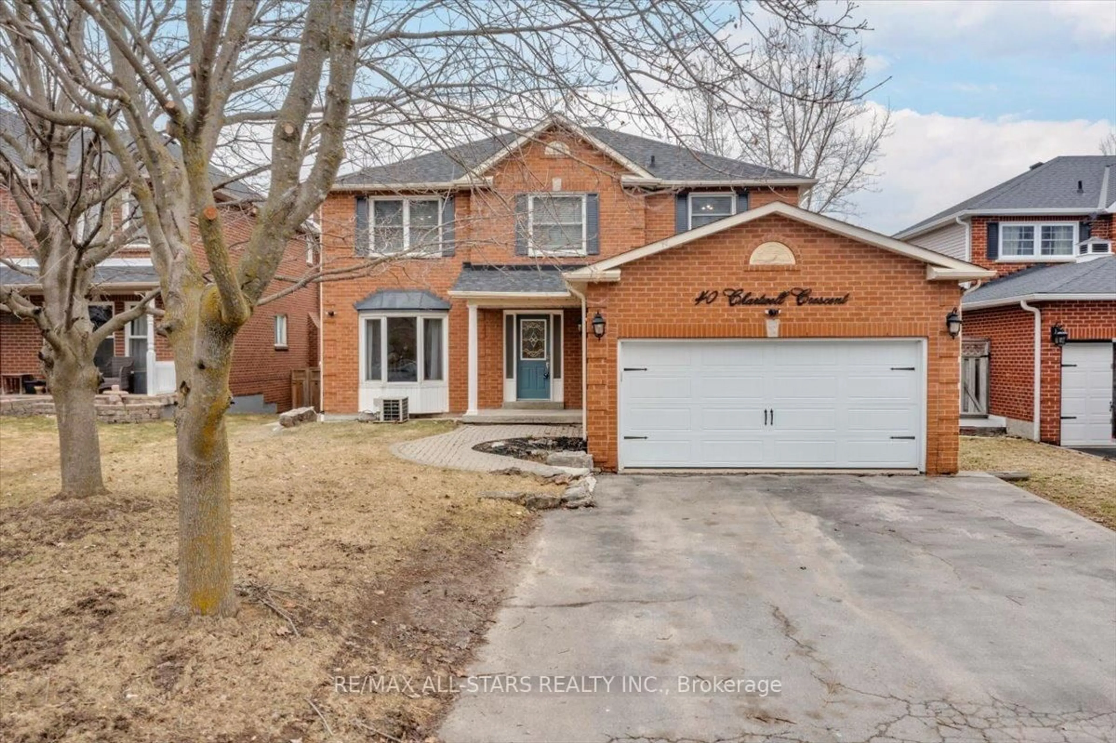 Home with brick exterior material, street for 40 Chartwell Cres, Georgina Ontario L4P 3N8