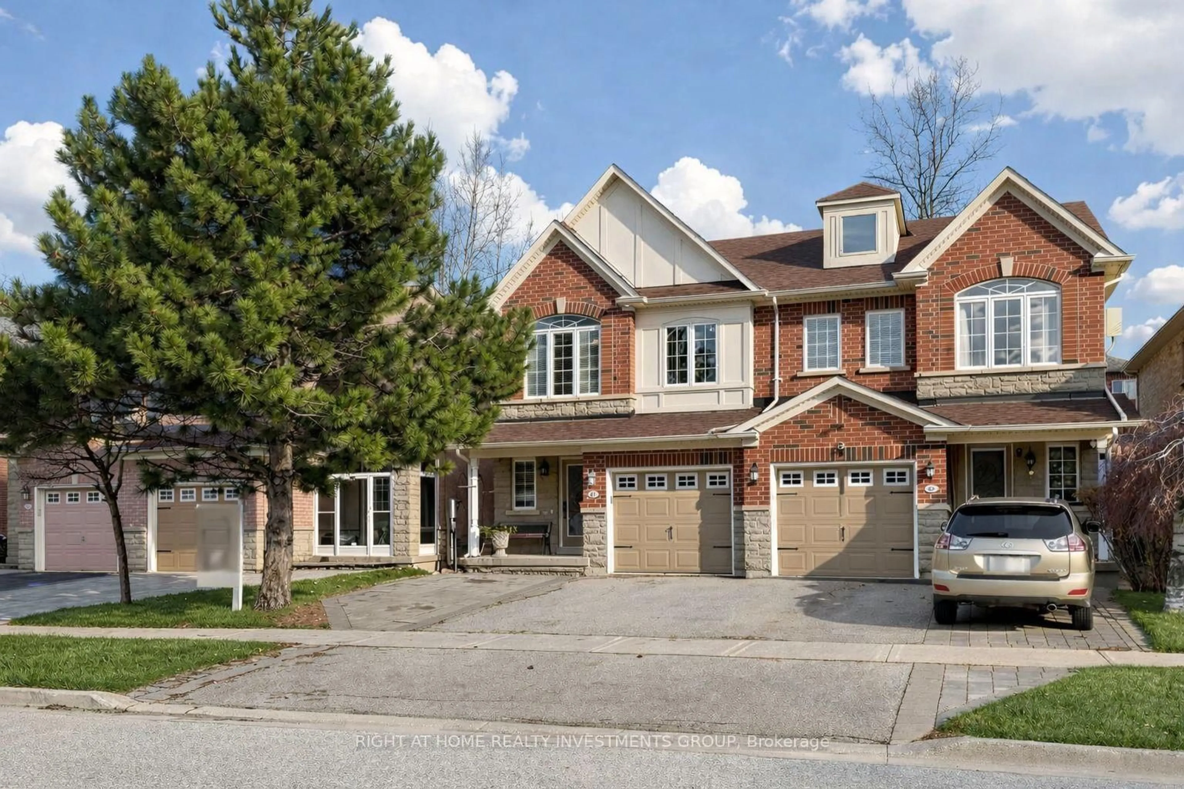 Home with brick exterior material, street for 48 Idyllwood Ave, Richmond Hill Ontario L4S 2P3