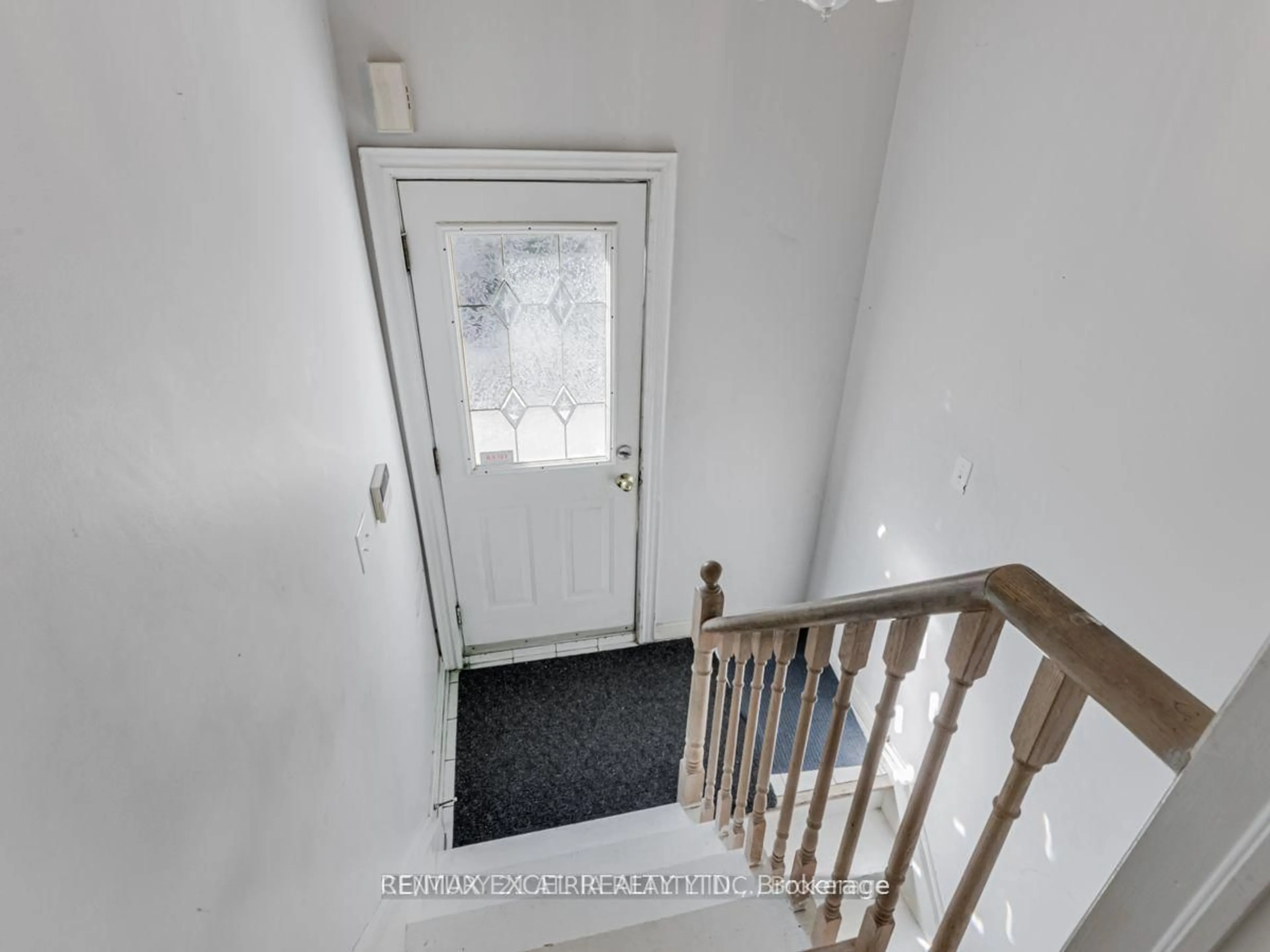 Unknown for 387 Crosby Ave, Richmond Hill Ontario L4C 2R8