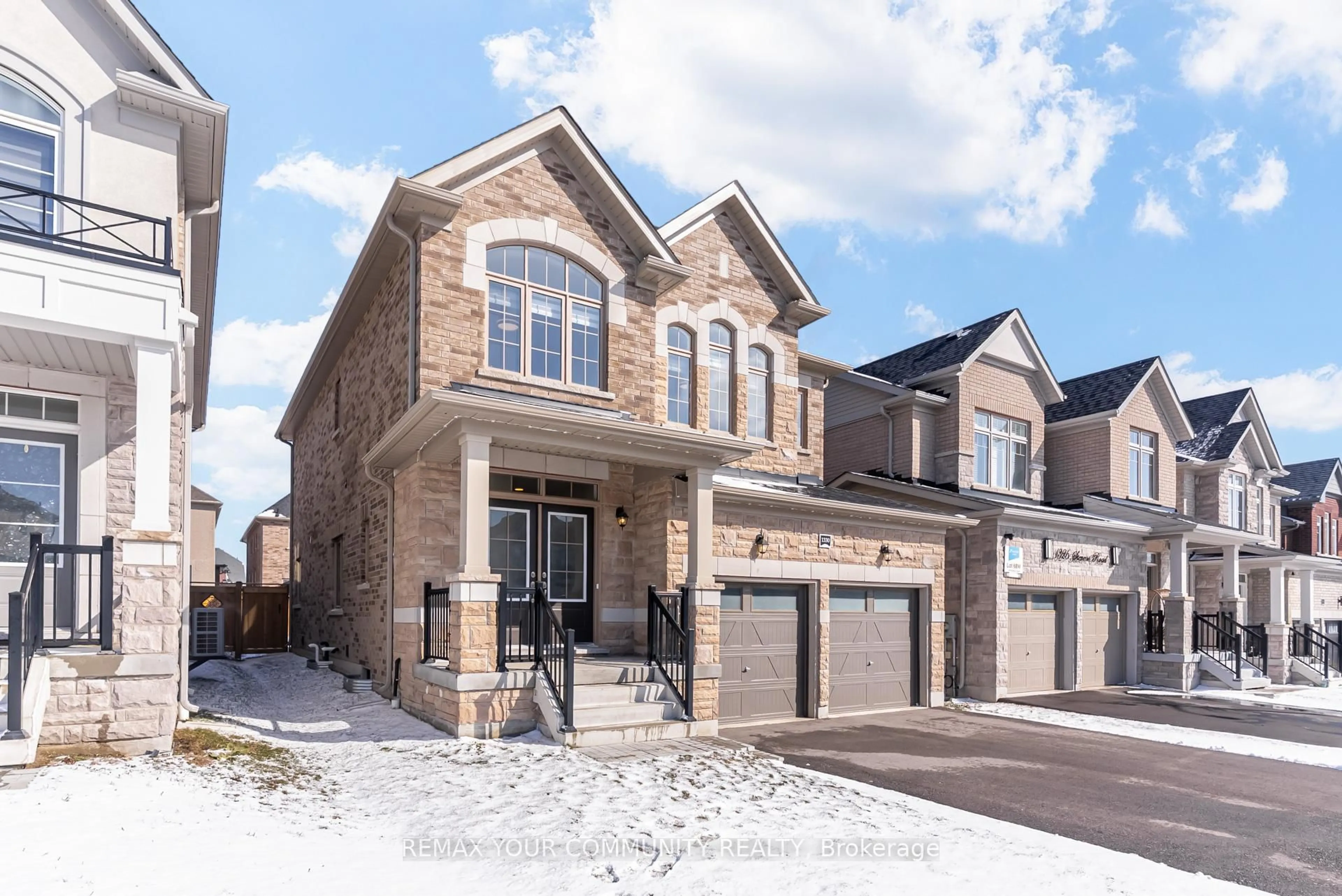 Home with brick exterior material, street for 1330 Stevens Rd, Innisfil Ontario L9S 0P4