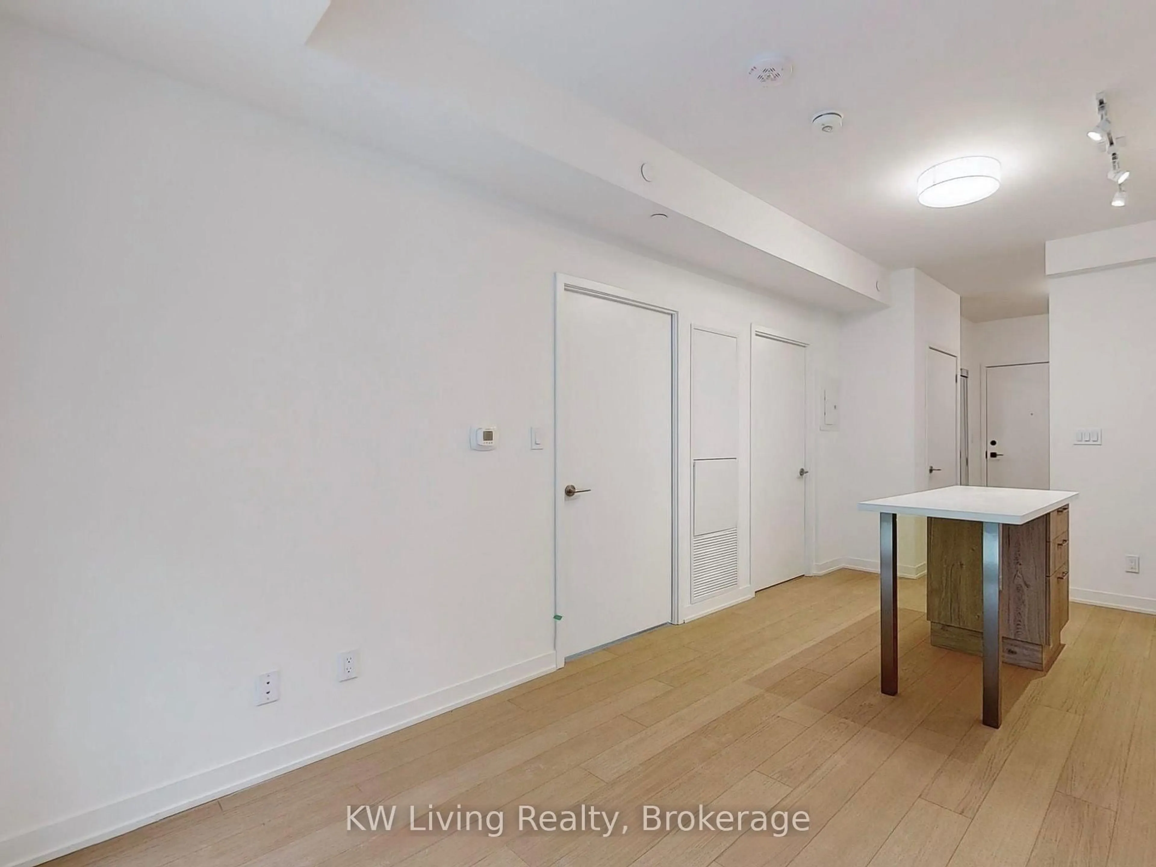 A pic of a room for 292 Verdale Crossing #502, Markham Ontario L6G 0H6