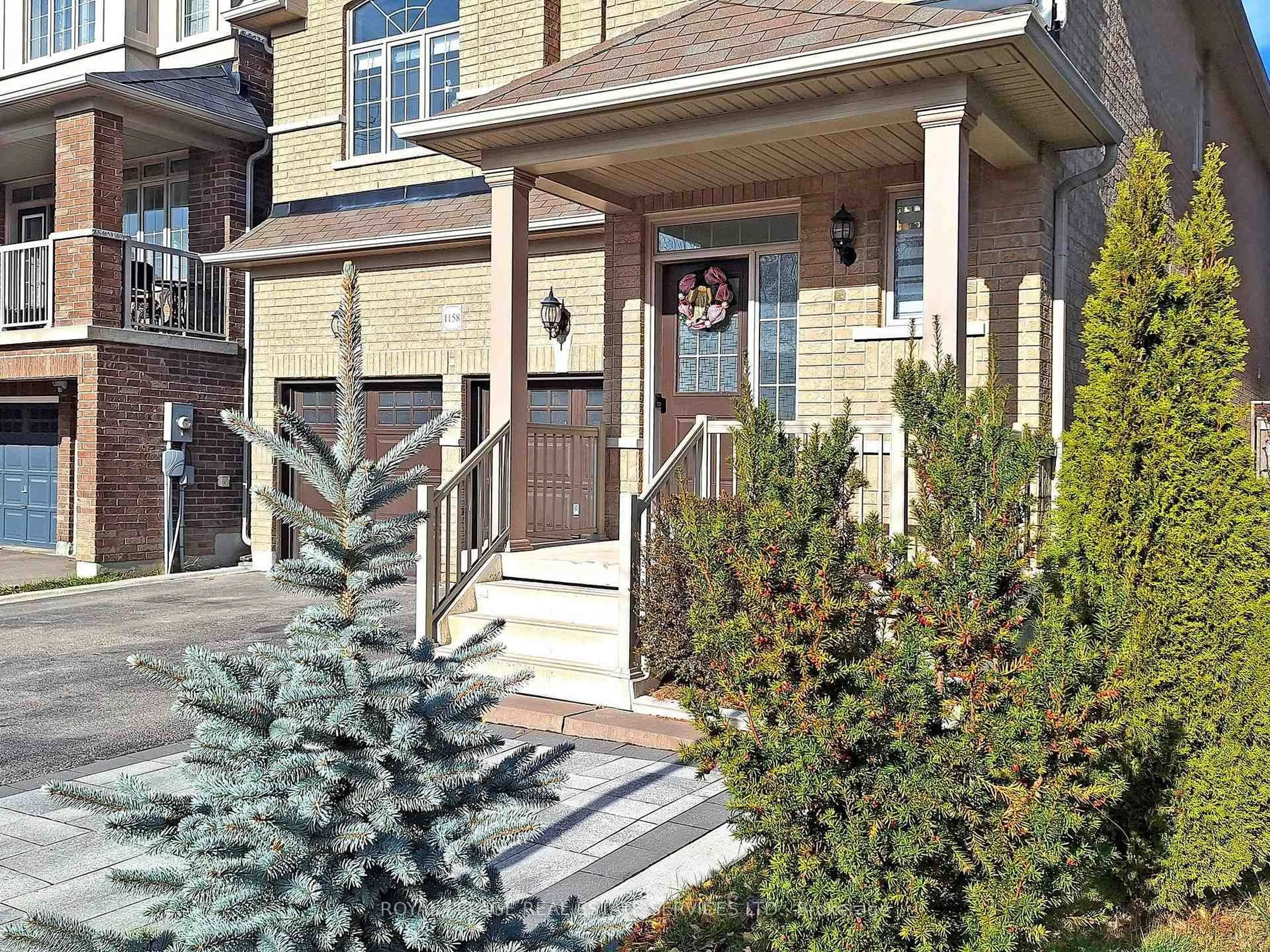 Home with brick exterior material, street for 1158 Atkins Dr, Newmarket Ontario L3X 0A6