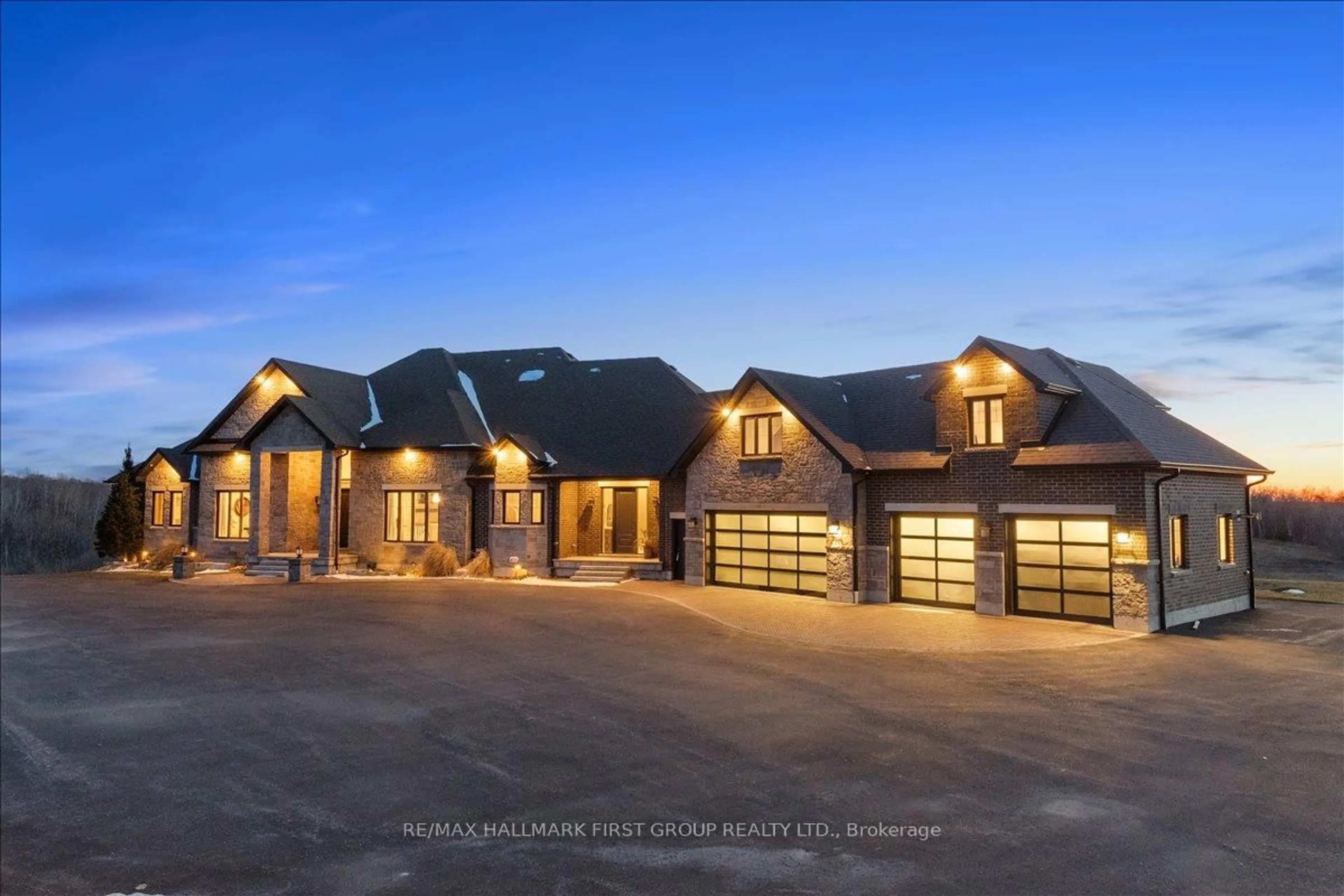 Indoor garage for 14806 York Durham Line, Whitchurch-Stouffville Ontario L4A 7X4