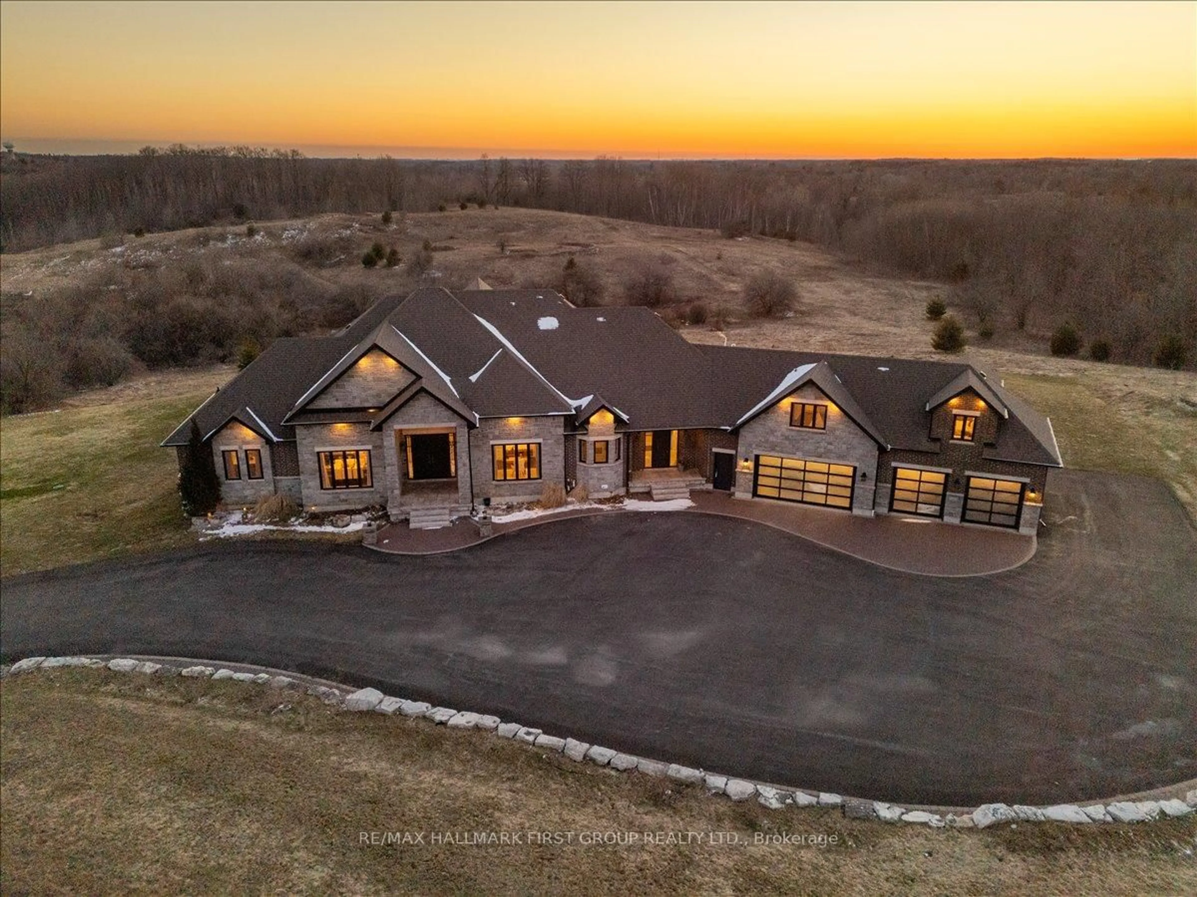 A pic from outside/outdoor area/front of a property/back of a property/a pic from drone, building for 14806 York Durham Line, Whitchurch-Stouffville Ontario L4A 7X4