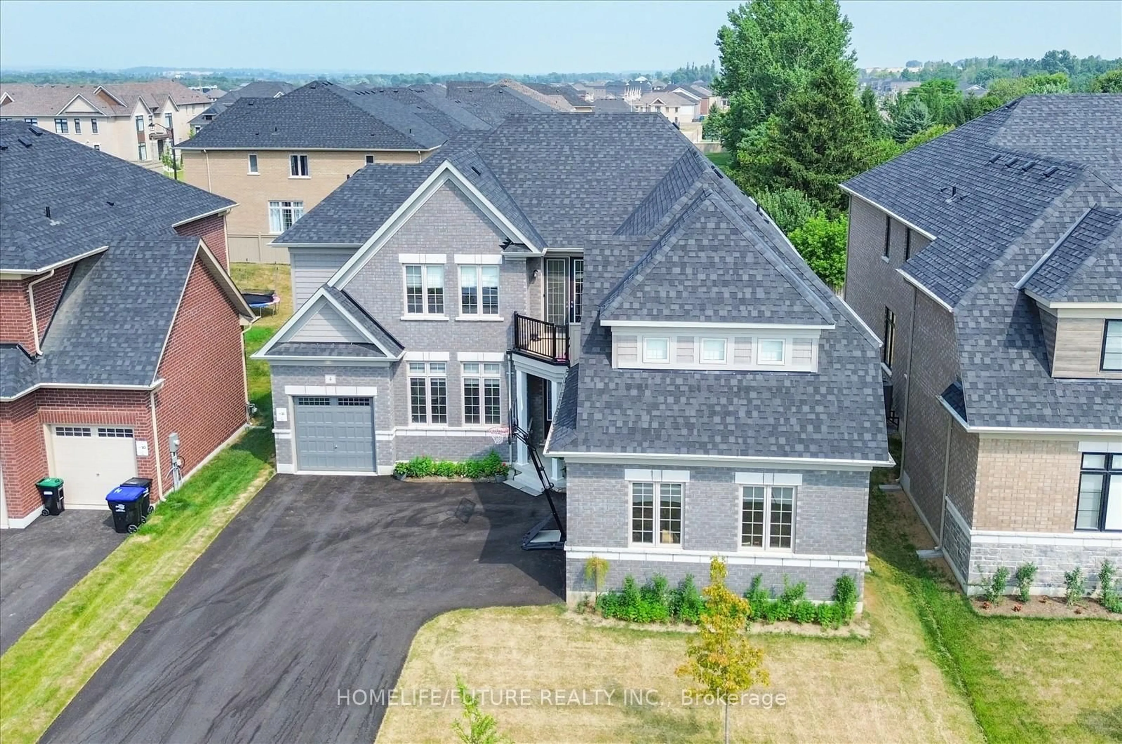 A pic from outside/outdoor area/front of a property/back of a property/a pic from drone, street for 4 Emerald Grve, Adjala-Tosorontio Ontario L0G 1W0