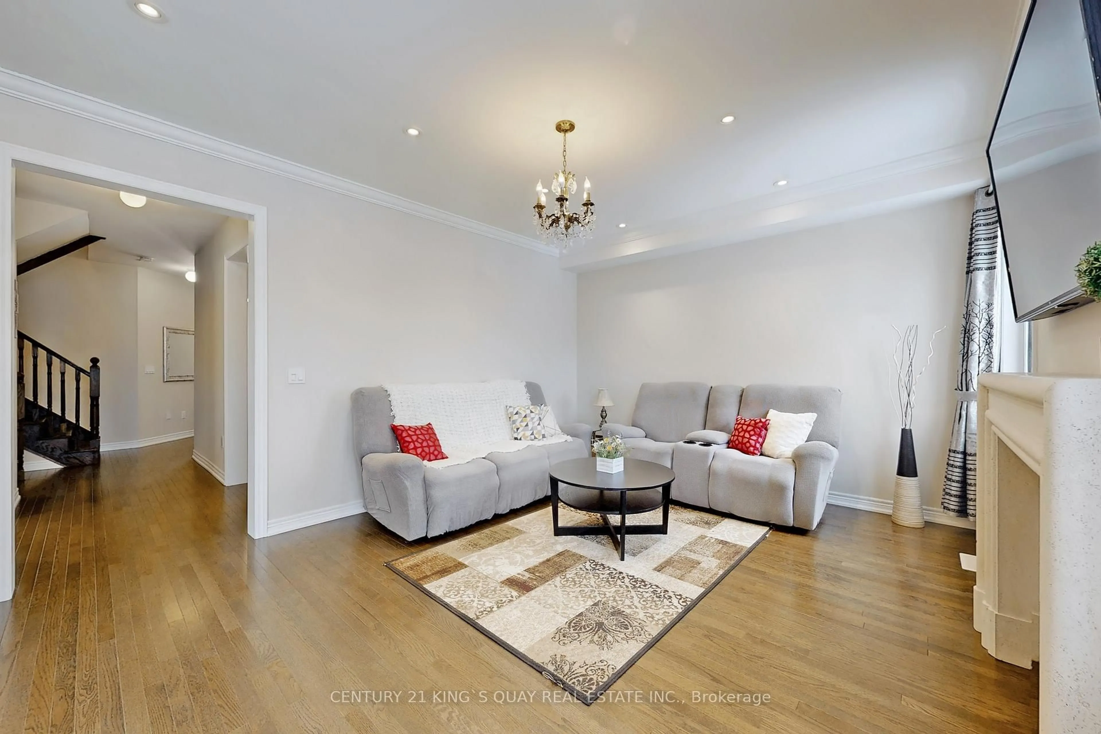 Living room with furniture, unknown for 521 Mcgregor farm Tr, Newmarket Ontario L3X 0H7